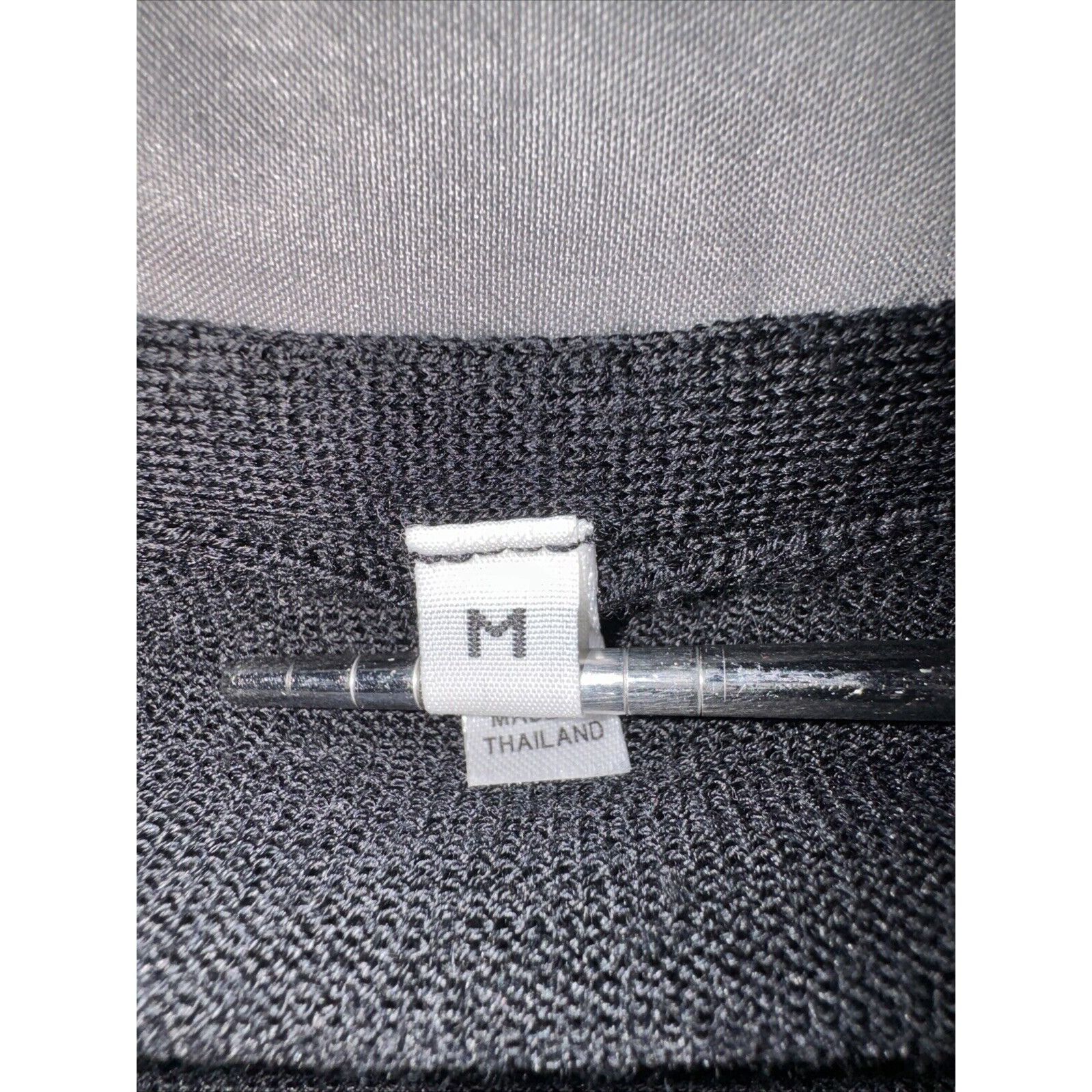 Other Unbranded Women's Merino Wool Sweater Silk Blend V Neck Size Size M / US 6-8 / IT 42-44 - 3 Thumbnail