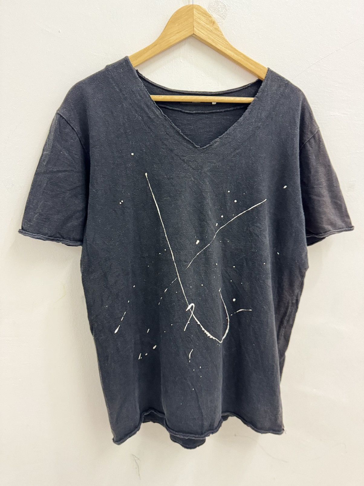 Balmain × Vintage Vtg 90s Balmain Paint Splatter V neck Tshirt Size US L / EU 52-54 / 3 - 2 Thumbnail