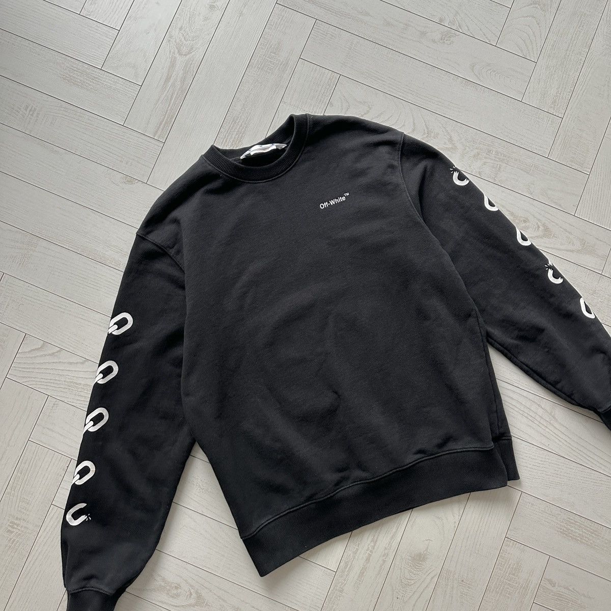 Off-White Off-white Chained Arrows Washed Sweatshirt crewneck y2k og Size US L / EU 52-54 / 3 - 8 Thumbnail