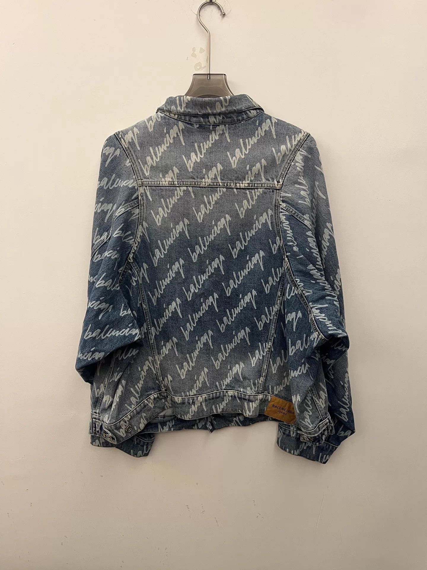 Balenciaga Balenciaga Logo All Over Print Notch Collar Denim Jacket Blue Size XS / US 0-2 / IT 36-38 - 2 Thumbnail