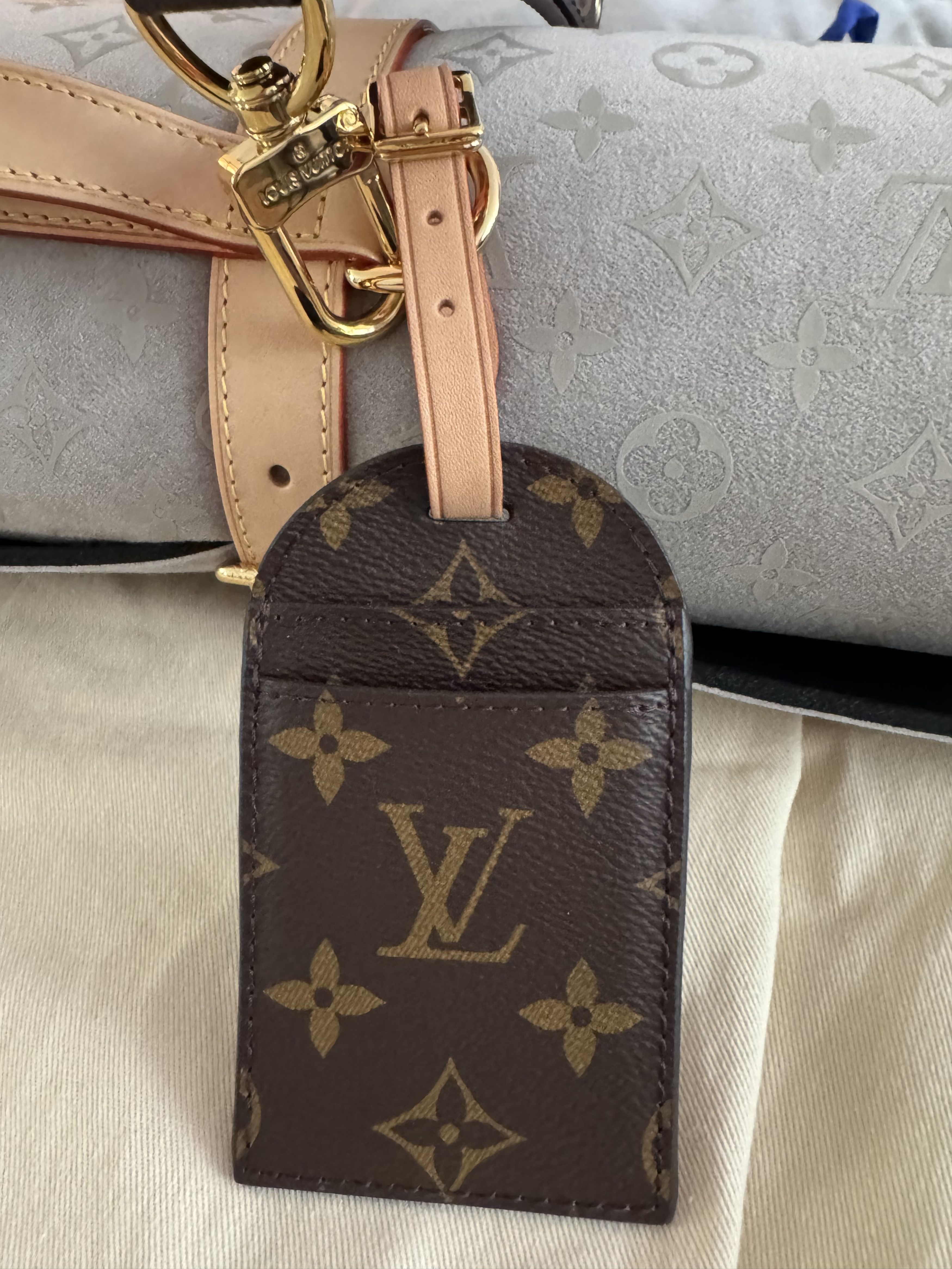 Louis Vuitton Louis Vuitton exercise mat Size ONE SIZE - 4 Thumbnail