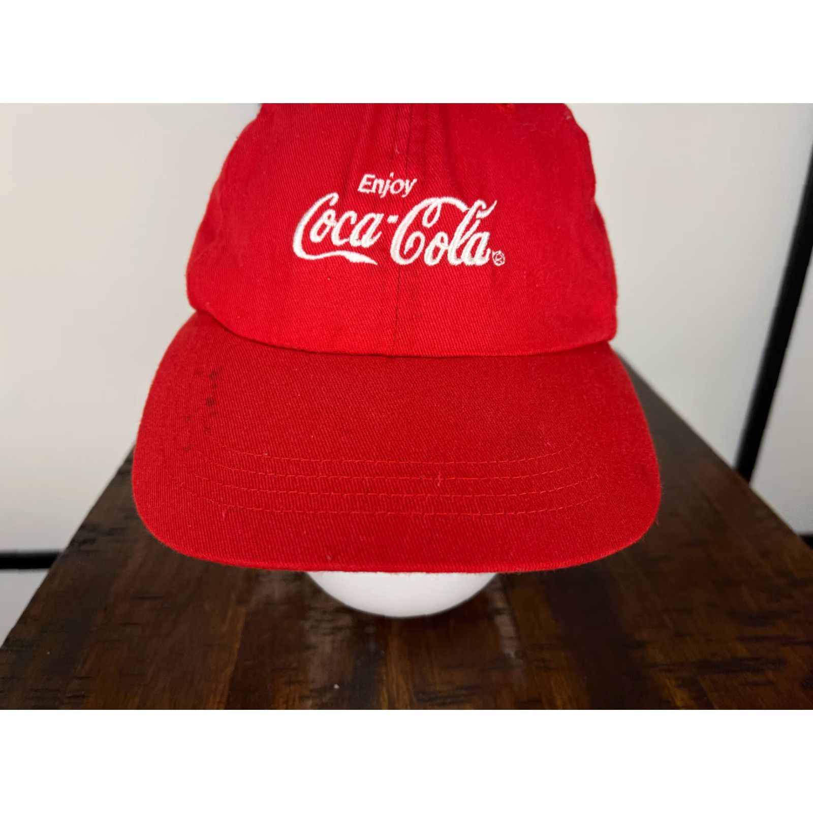 Vintage HeadToToe Coca Cola Hat Cap – Red Adjustable Strap Back Baseball Cap – One Size Adults Men - Logo Ski Theme, Cotton Polyester Twill Size ONE SIZE - 3 Thumbnail