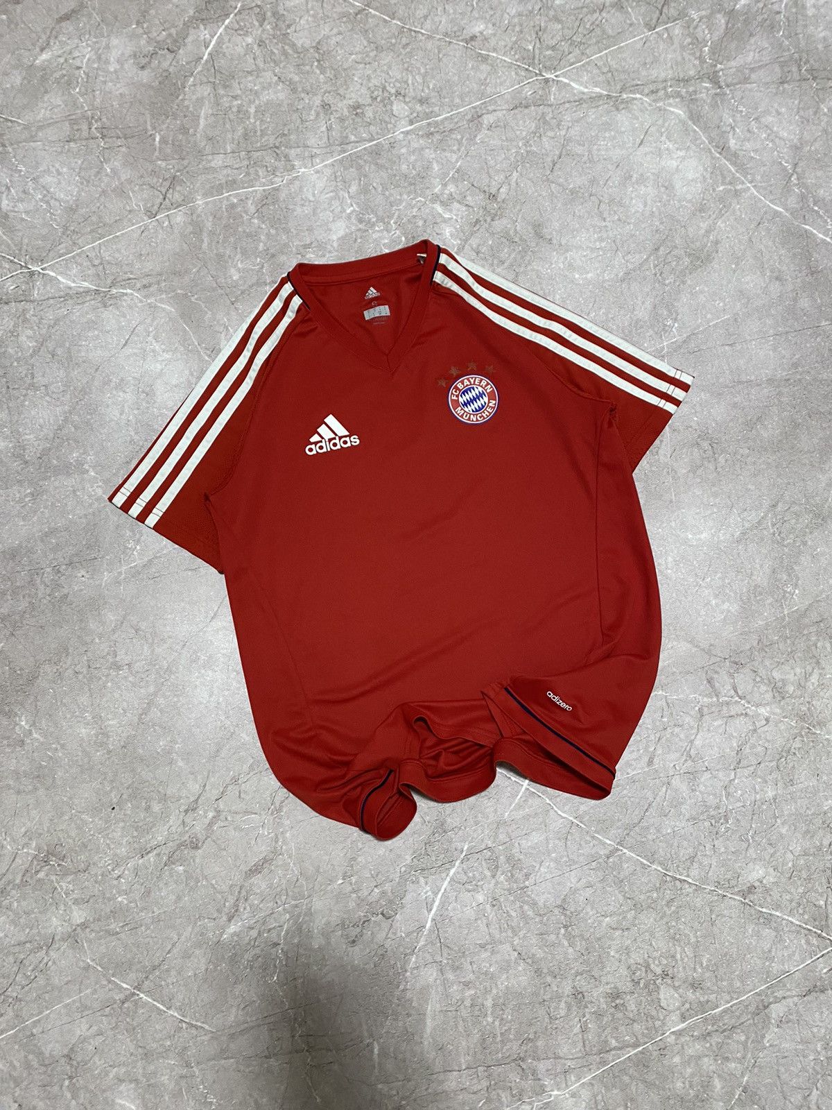 Adidas Rare Adidas Bayern Munich 2017/18 Training Soccer Jersey Y2K Size US S / EU 44-46 / 1 - 2 Thumbnail