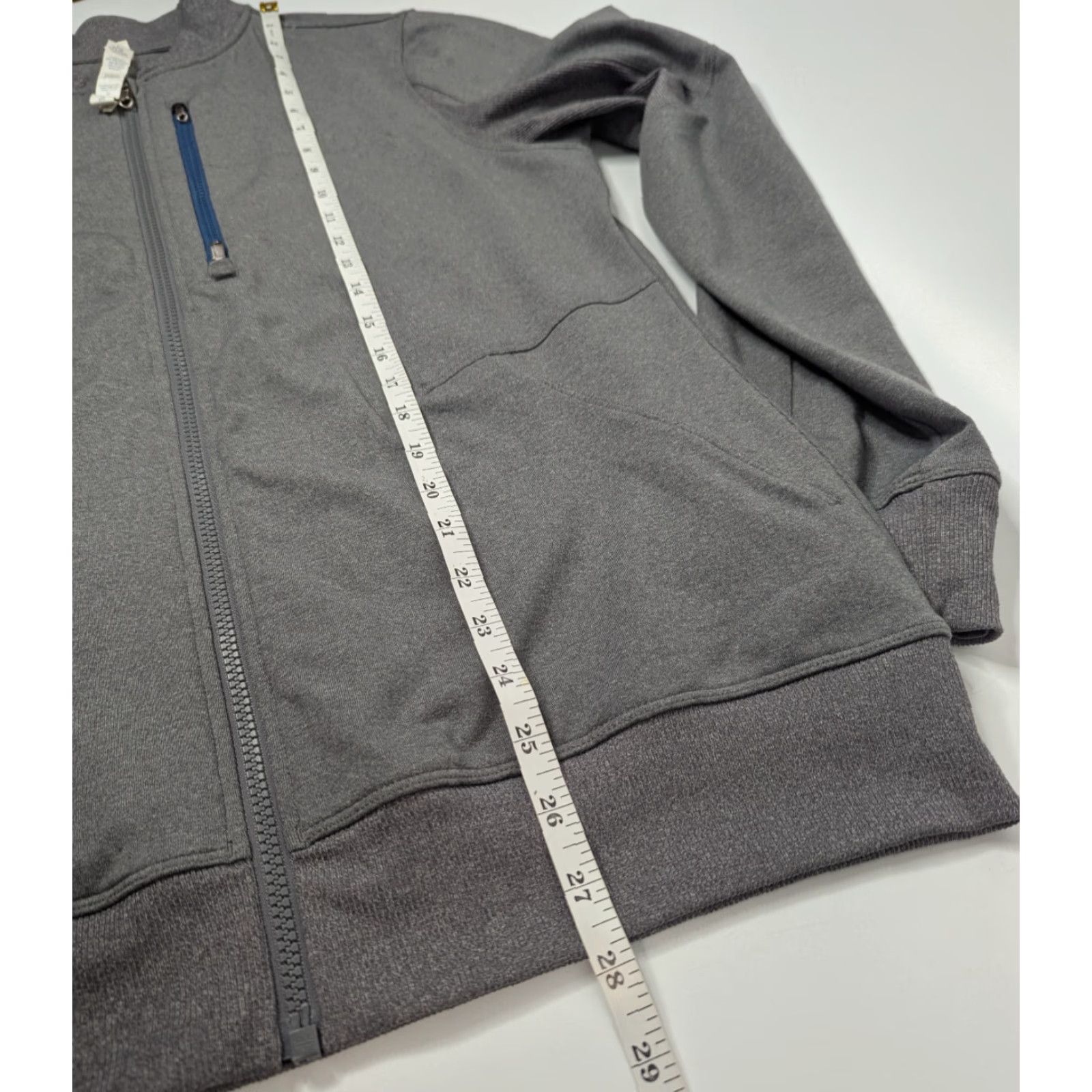 Lululemon Lululemon Six Pack Jacket Mens Size M Grey Full Zip Stretch Track Long Sleeve Activewear Jacket M Grey Six Pack Size US M / EU 48-50 / 2 - 6 Thumbnail