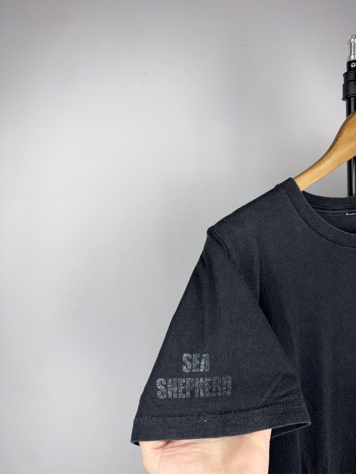 Vintage 00s Sea Shepherd Skull Trident Graphic T-Shirt Activist Tee Size US XS / EU 42 / 0 - 5 Thumbnail