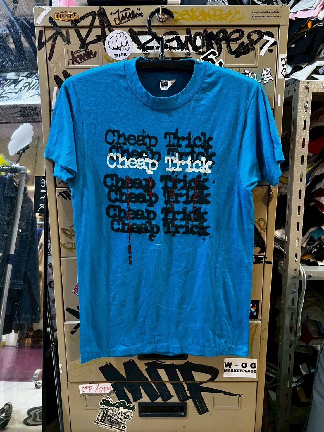 Band Tees Cheap trick vintage tee Size US M / EU 48-50 / 2 - 1 Thumbnail