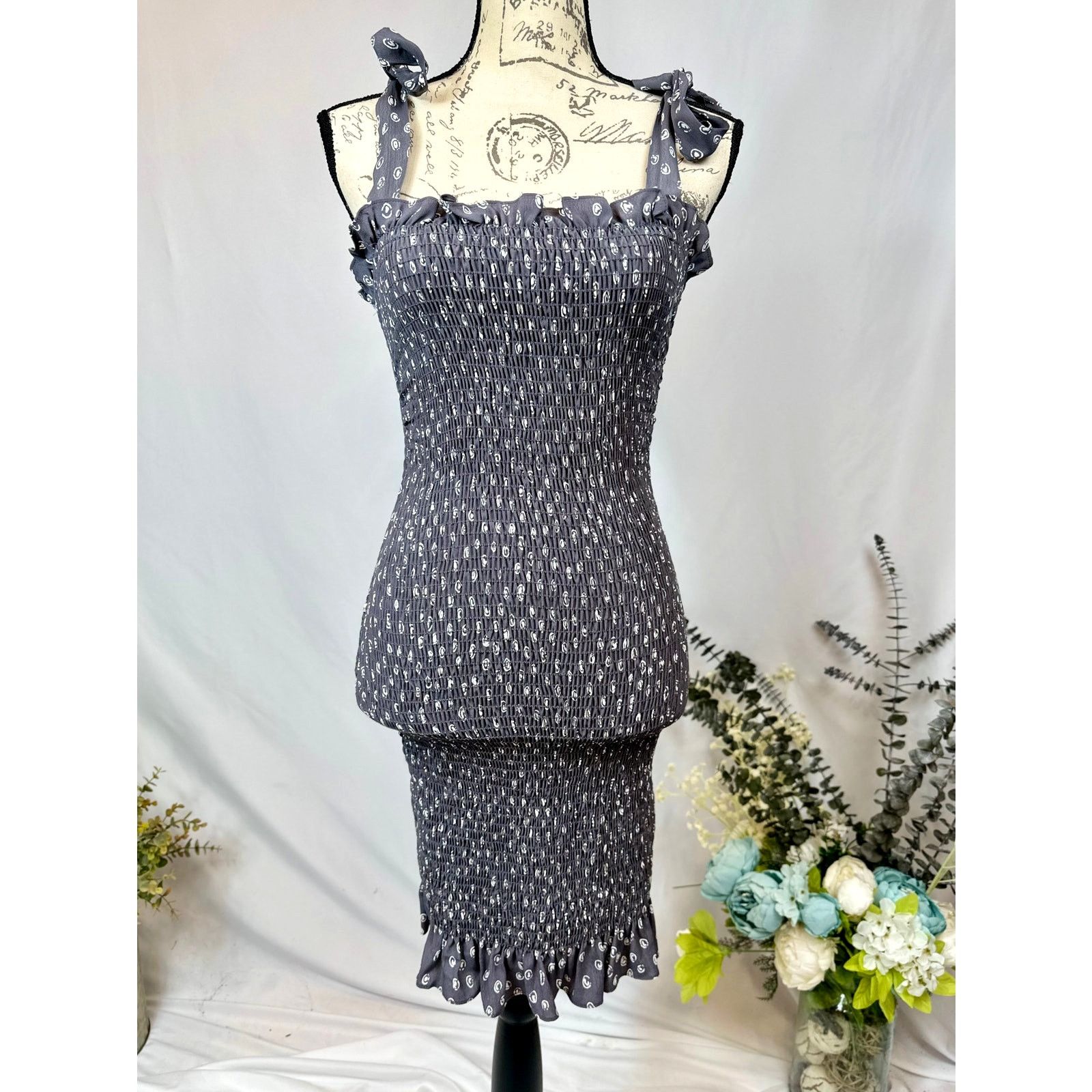 Free People Free People Bella Smocked Slip Dress Tie Straps Gray S Size S / US 4 / IT 40 - 6 Thumbnail