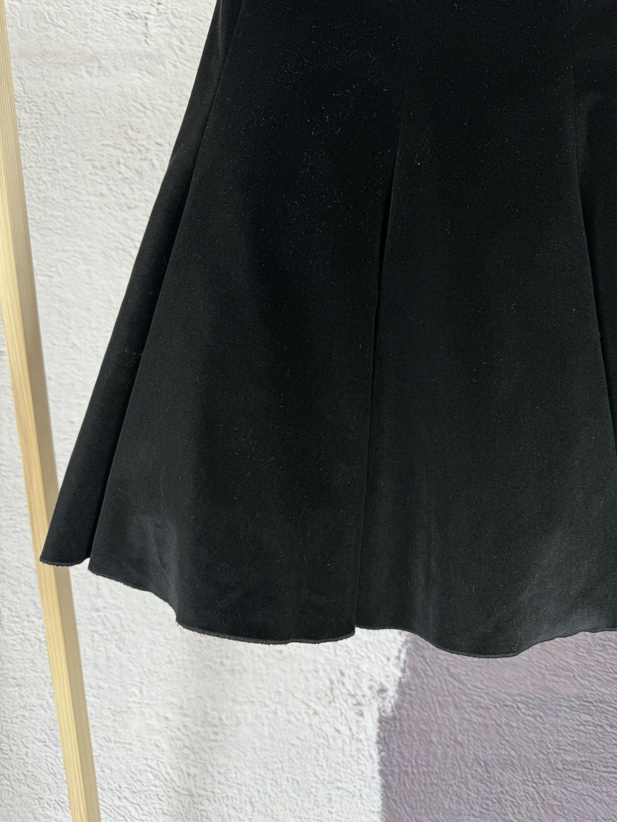 Moschino NEW Moschino Cheap and Chic black velour style midi skirt Size 32" / US 10 / IT 46 - 11 Thumbnail