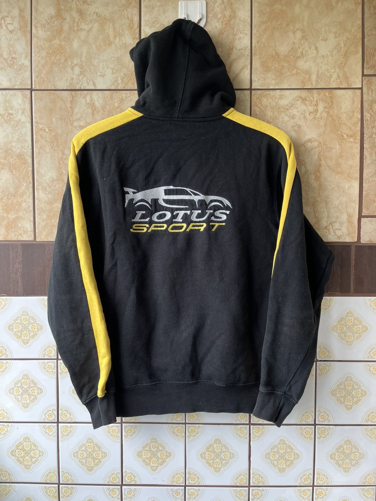 Formula 1 Vintage Lotus Sport Racing Formula Uno hoodie Size US M / EU 48-50 / 2 - 1 Thumbnail