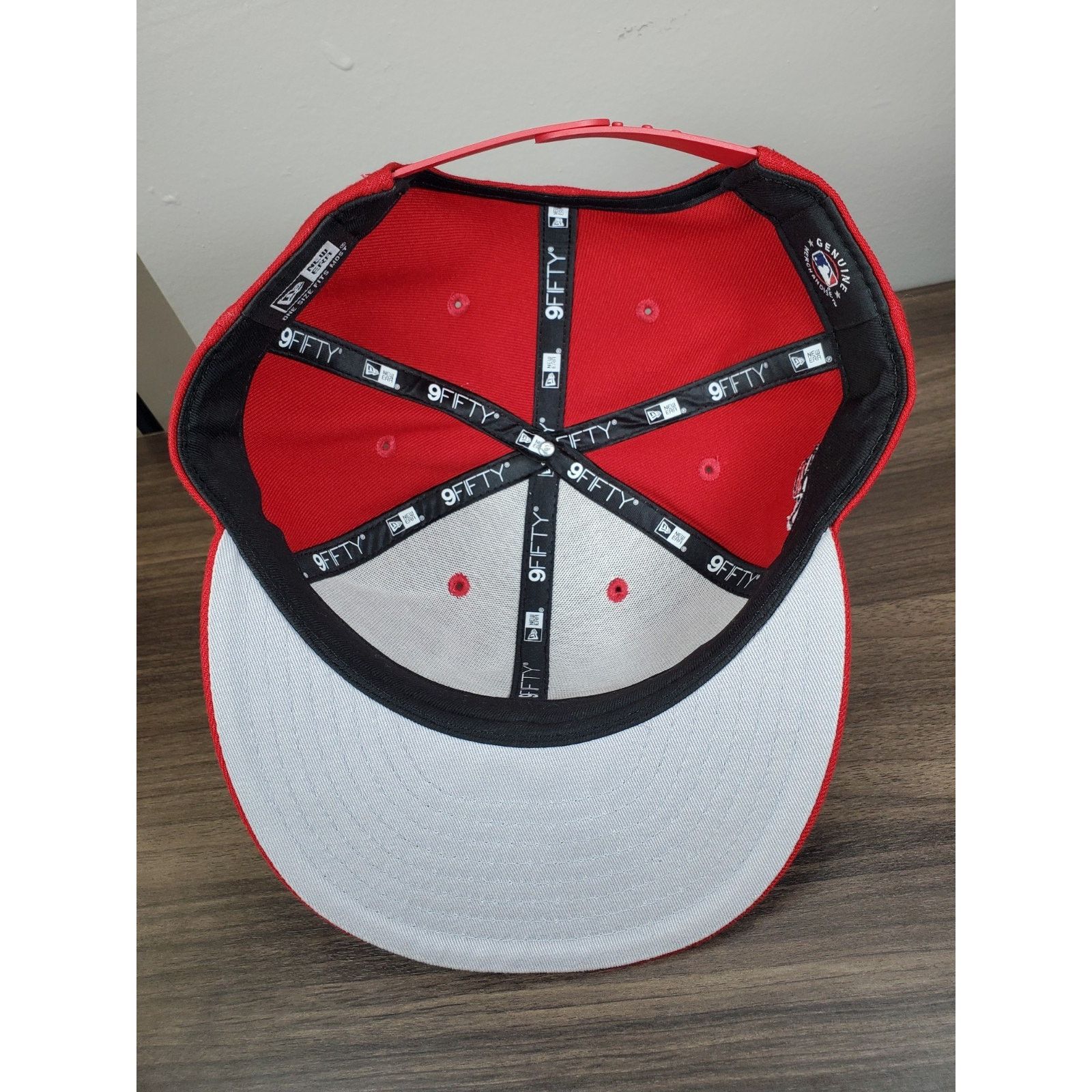 MLB × New Era Cincinnati Reds 9Fifty Hat Snapback Cap Mr Red Legs *READ* Size ONE SIZE - 8 Thumbnail