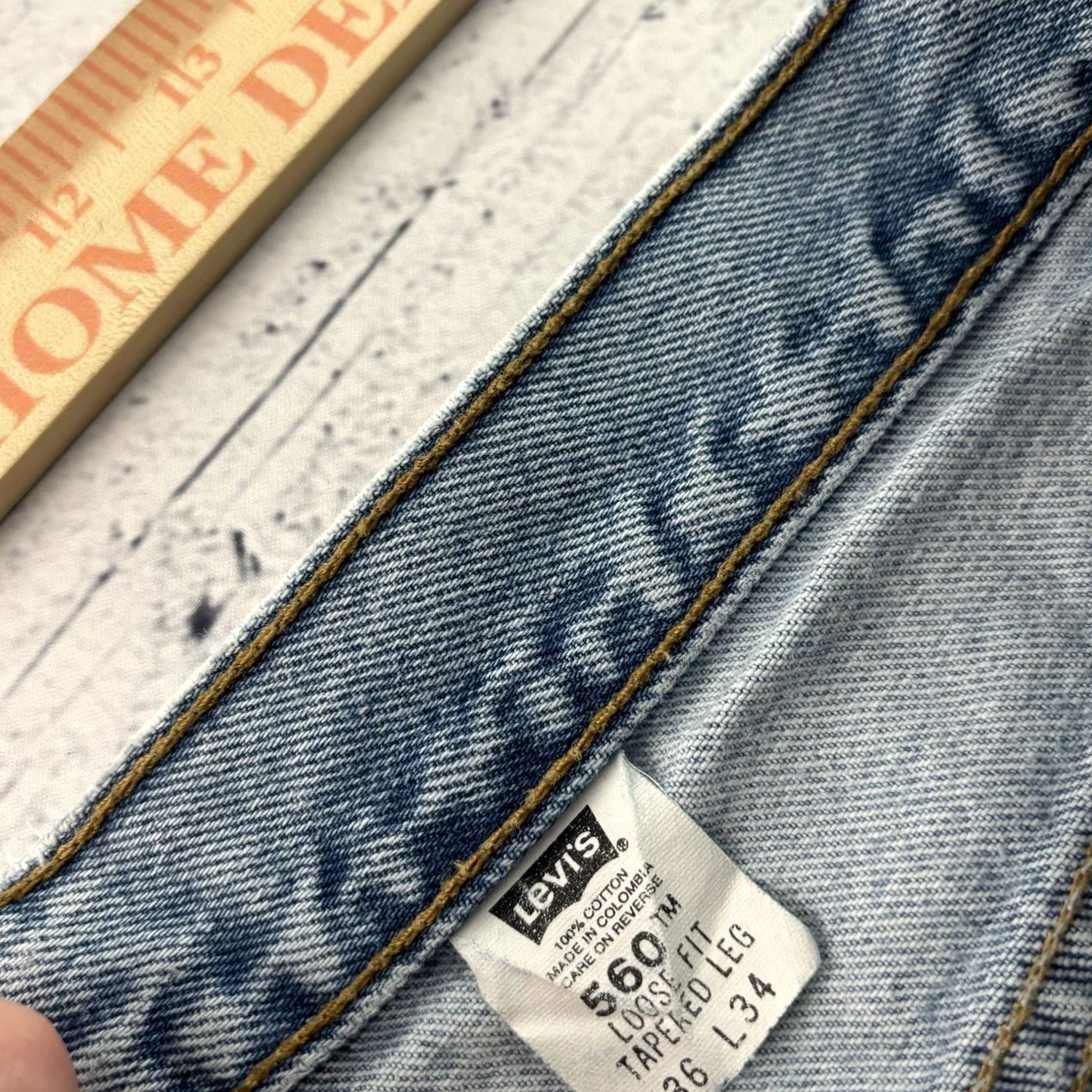 Levi's Vintage Levi's 560 Jeans Denim Blue 36x34 Mens Jeans Tapered Loose Fit 560 Levi's Blue Denim Jeans Mens 90s Size US 36 / EU 52 - 6 Thumbnail