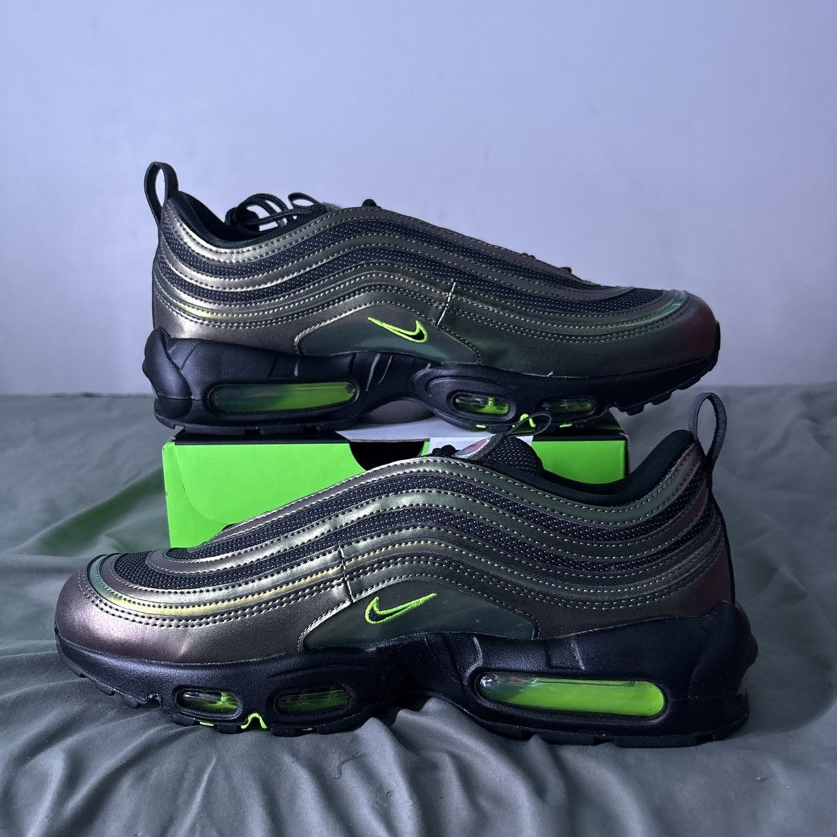 Nike Air Max 95/97 Storm University of Oregon Size US 10.5 / EU 43-44 - 2 Thumbnail
