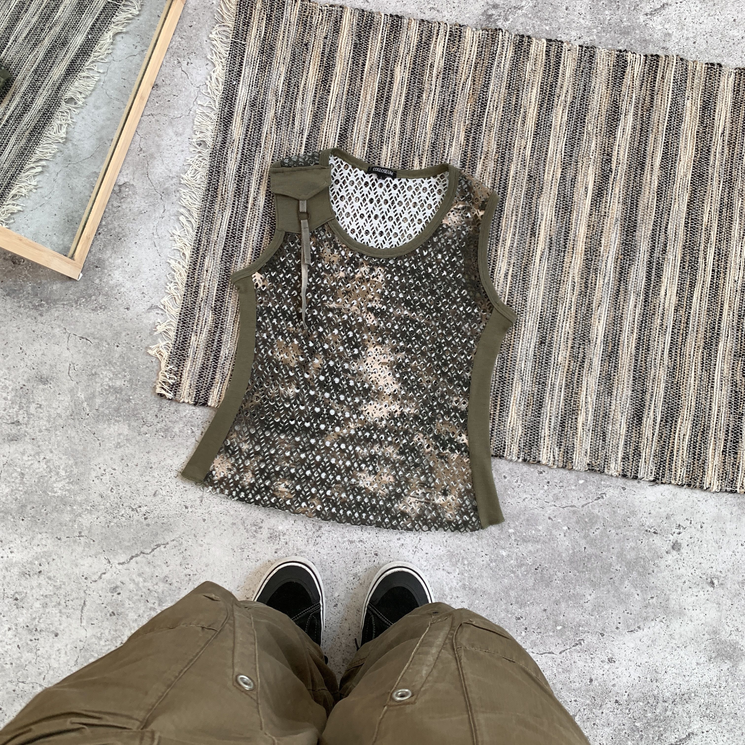 Vintage Vintage Y2K Avantgarde Camo Women's Mesh Tank Top Tee Shirt Size M / US 6-8 / IT 42-44 - 1 Thumbnail