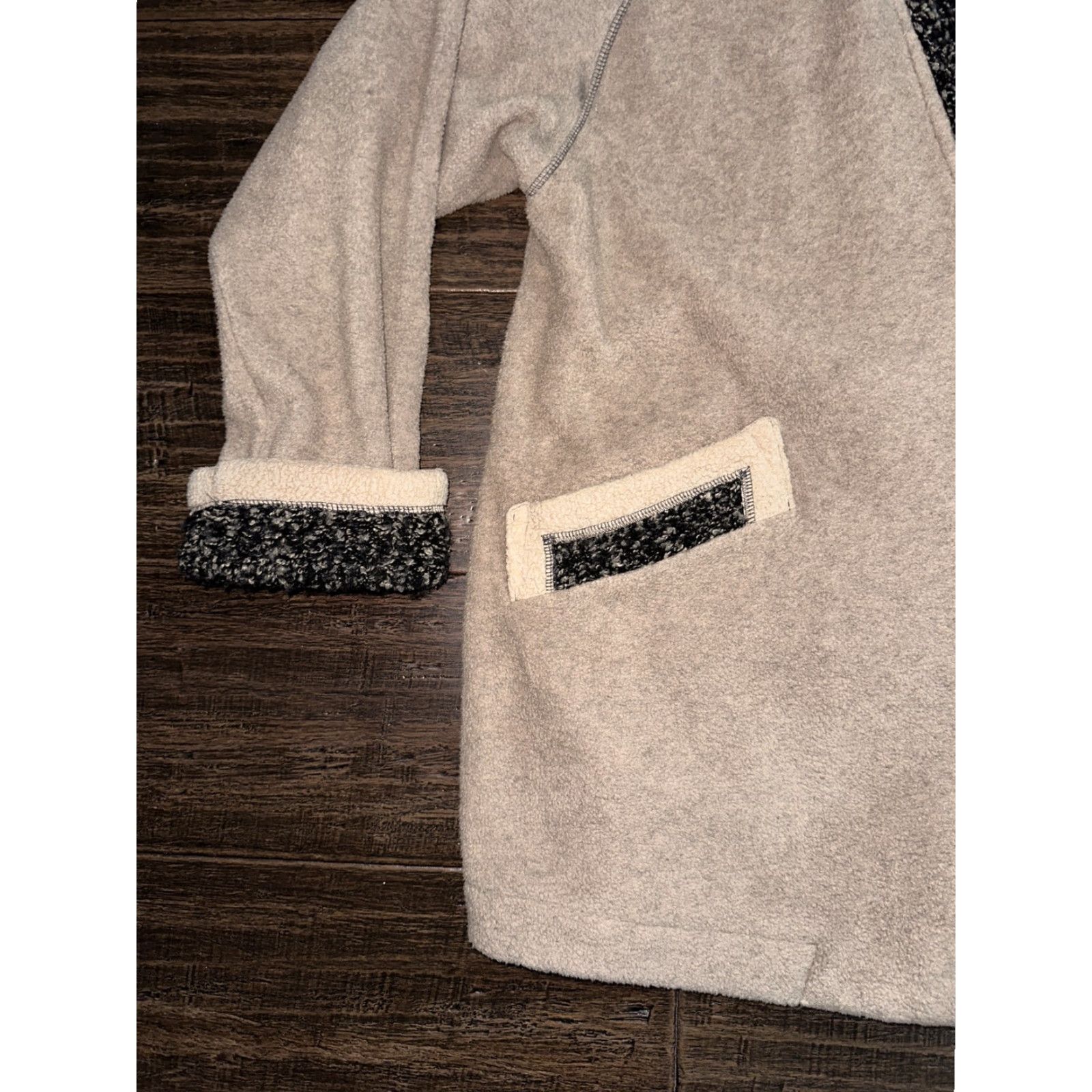 Vintage VINTAGE Krakerz Canadian made fleece Coat Womens M Beige Winter Fleece Coat Womens M VTG Krakerz Canadian made fleece coat WOMENS M Size M / US 6-8 / IT 42-44 - 5 Thumbnail