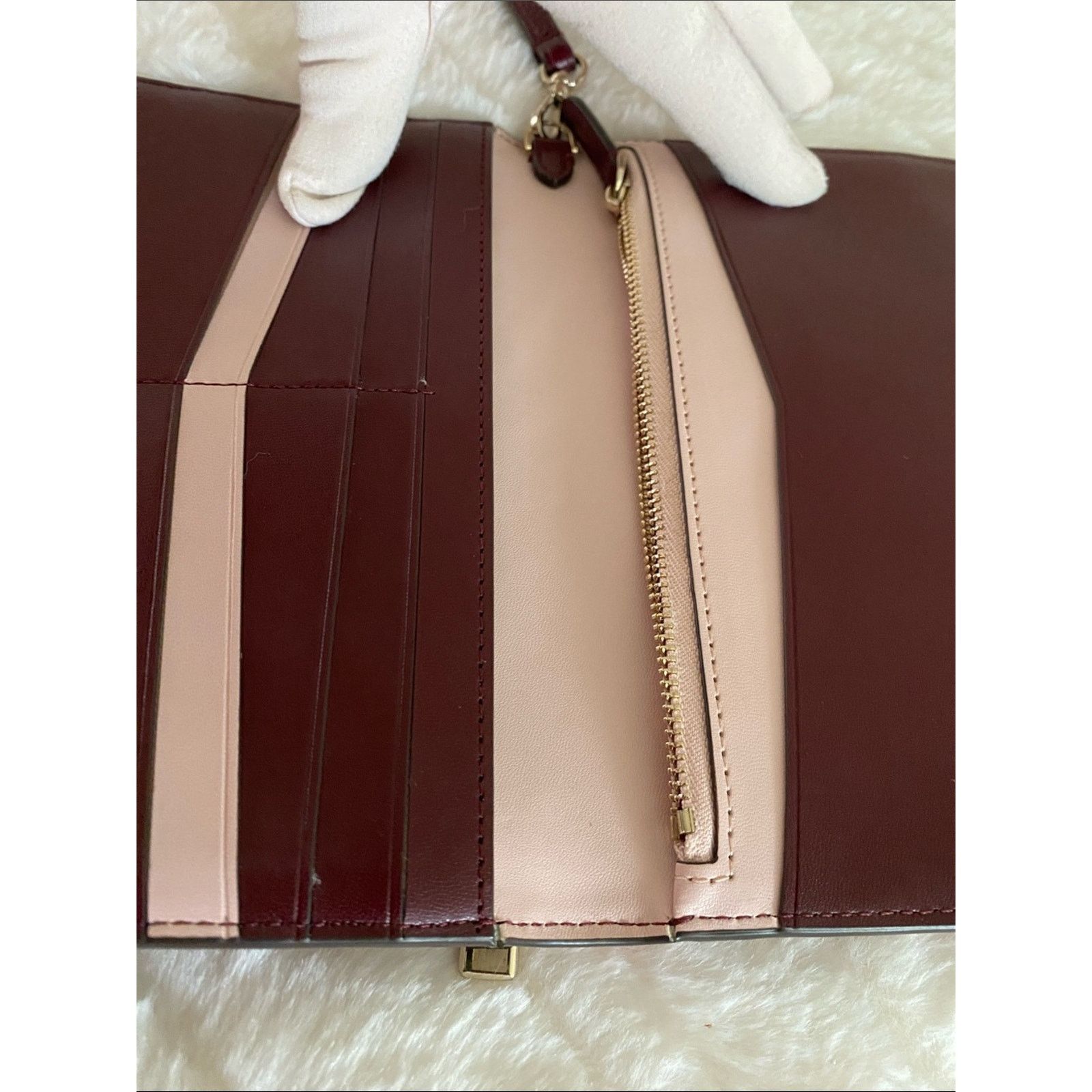 Kate Spade Kate Spade Kourtney Chevron Medium Clutch Wallet Wristlet Size ONE SIZE - 6 Thumbnail