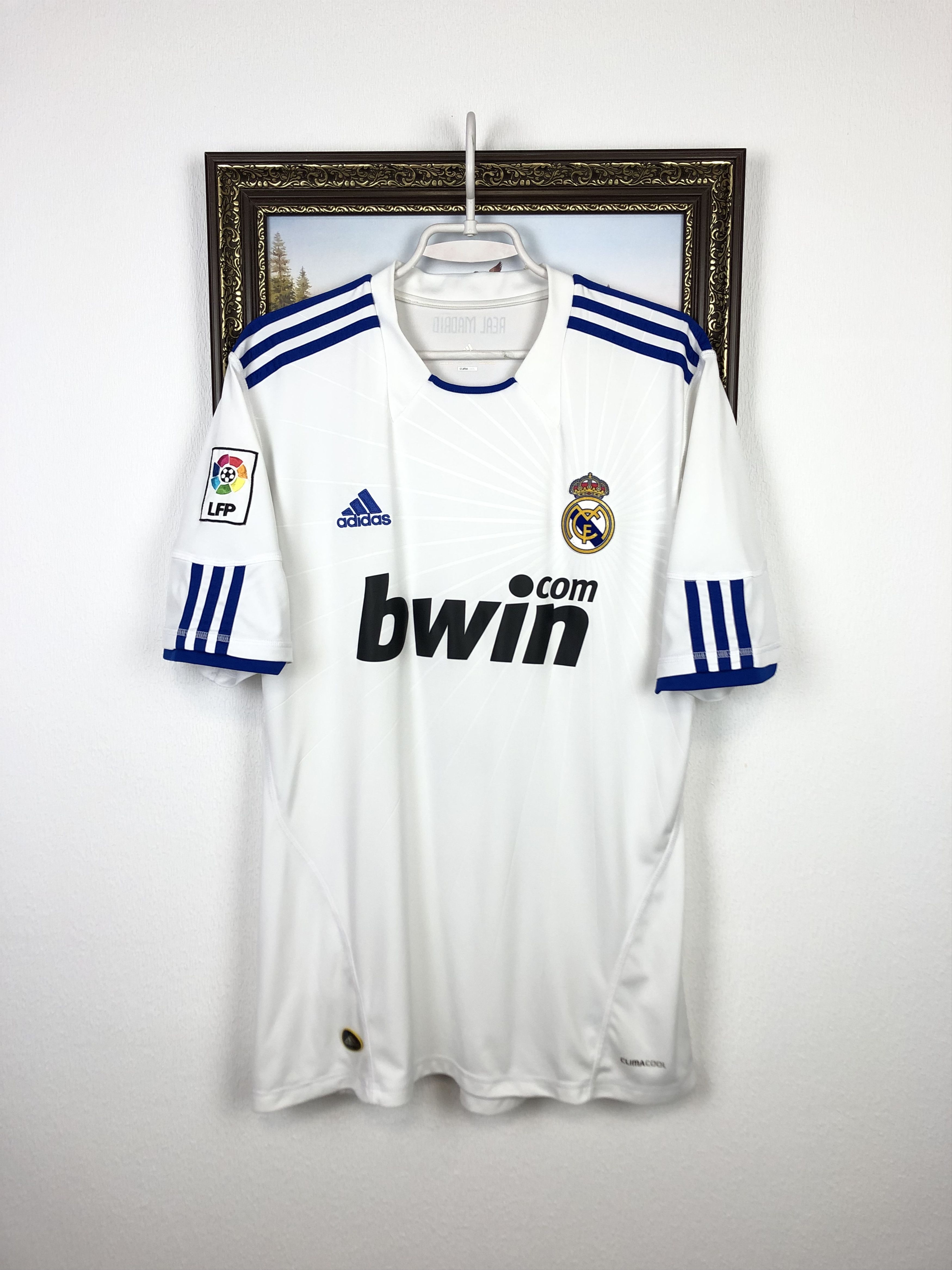 Adidas Real Madrid football shirt 2010 Soccer #9 Ronaldo Adidas Tee Size US L / EU 52-54 / 3 - 3 Thumbnail