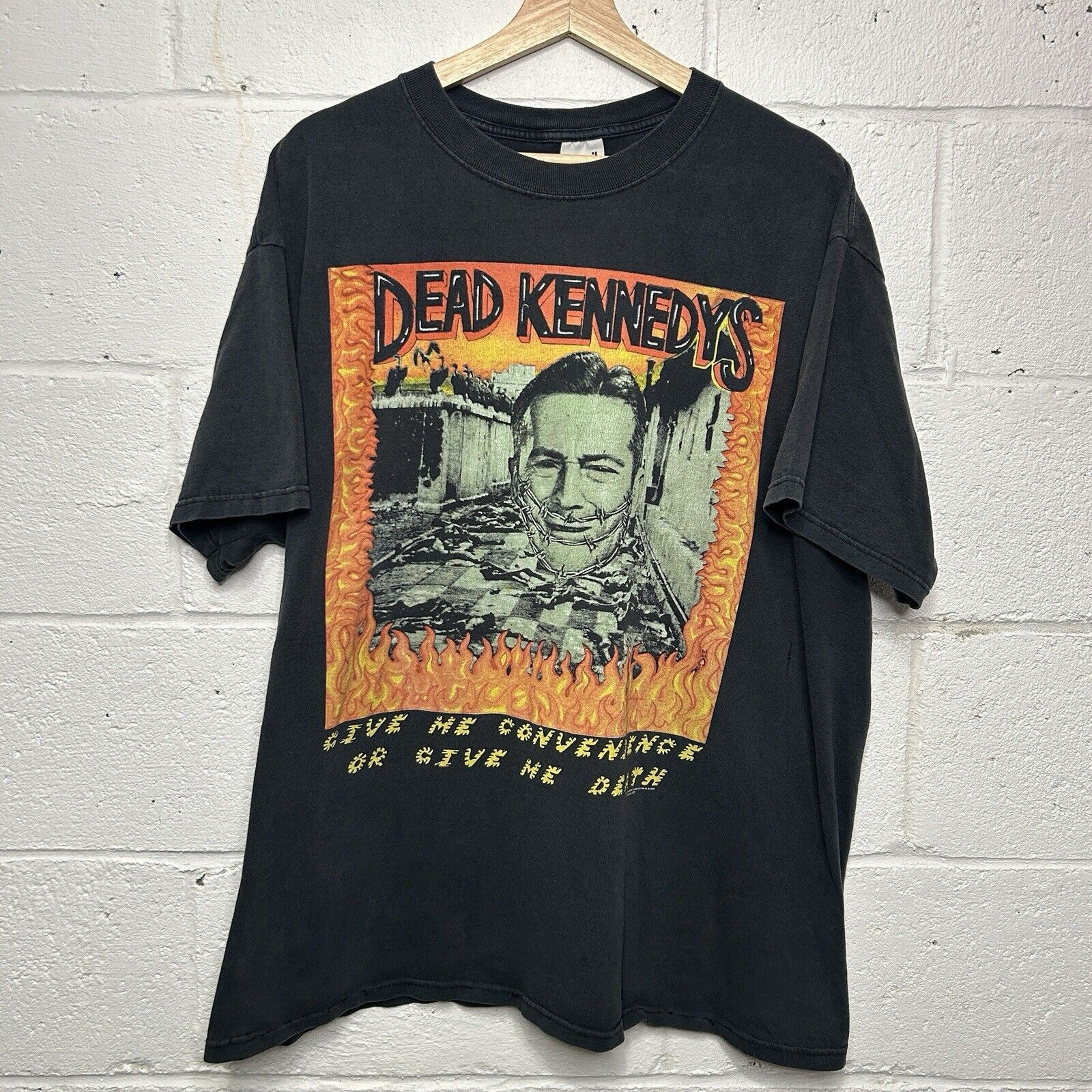 Anvil Dead Kennedys “Give Me Convenience Or Give Me Death” Tee Size US XL / EU 56 / 4 - 1 Thumbnail