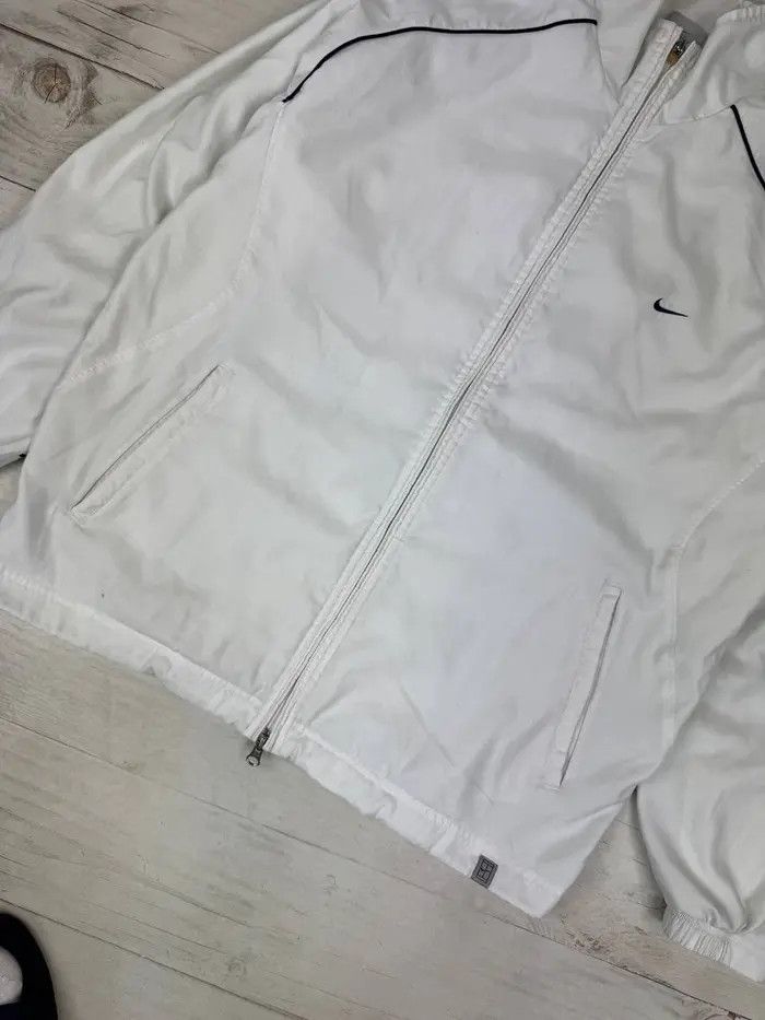 Nike Vintage Nike Nylon Track Jacket 00s Size US M / EU 48-50 / 2 - 3 Thumbnail