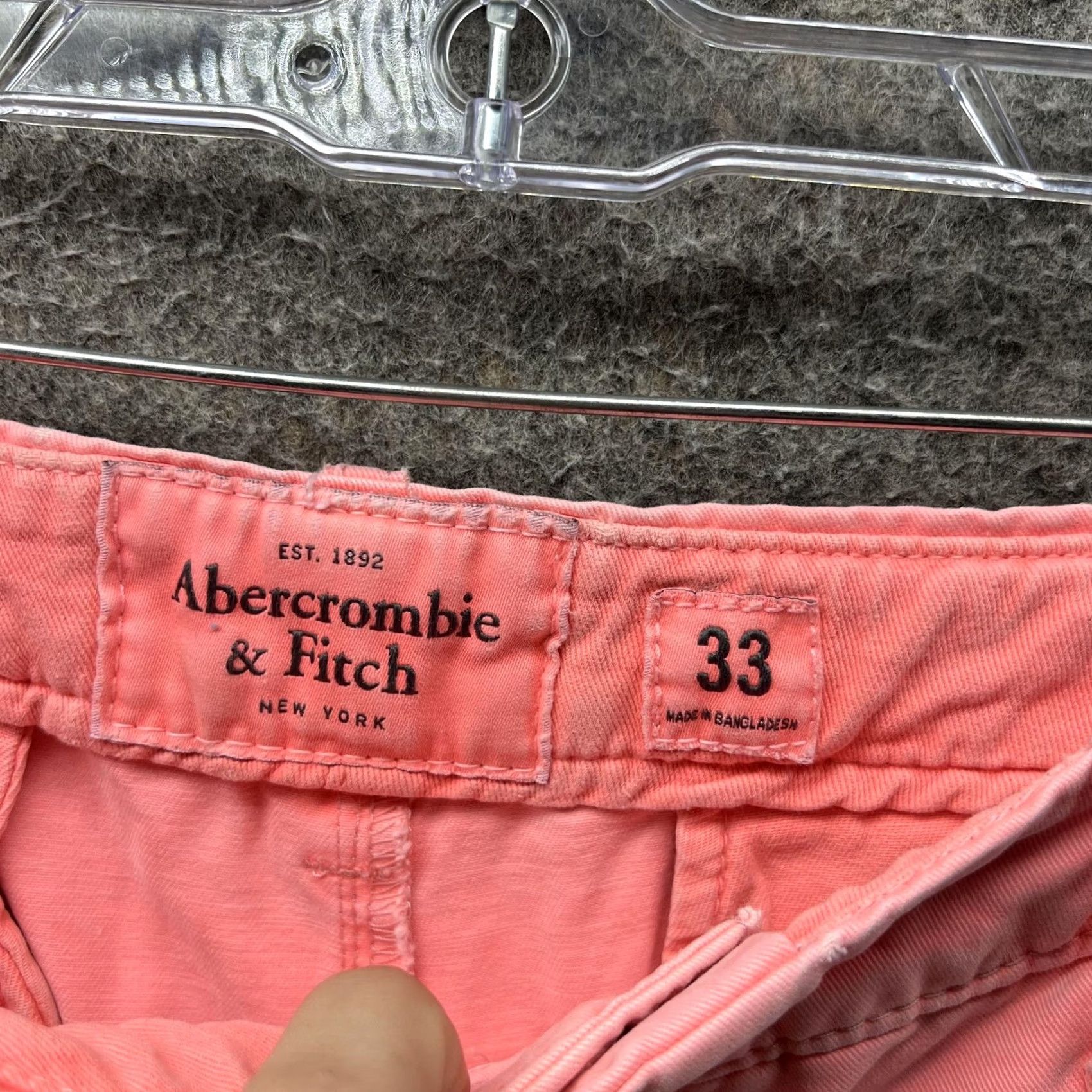 Abercrombie & Fitch Abercrombie & Fitch Shorts Mens 33 Pink Chino Flat Front Casual Summer Size US 33 - 4 Thumbnail
