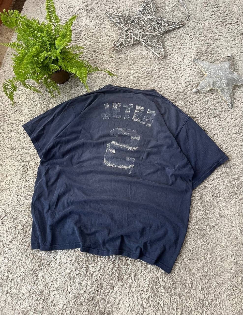 Majestic × Vintage 90s Majestic Yankees T-Shirt Vintage Streetwear Bug Logo Y2k Size US L / EU 52-54 / 3 - 4 Thumbnail