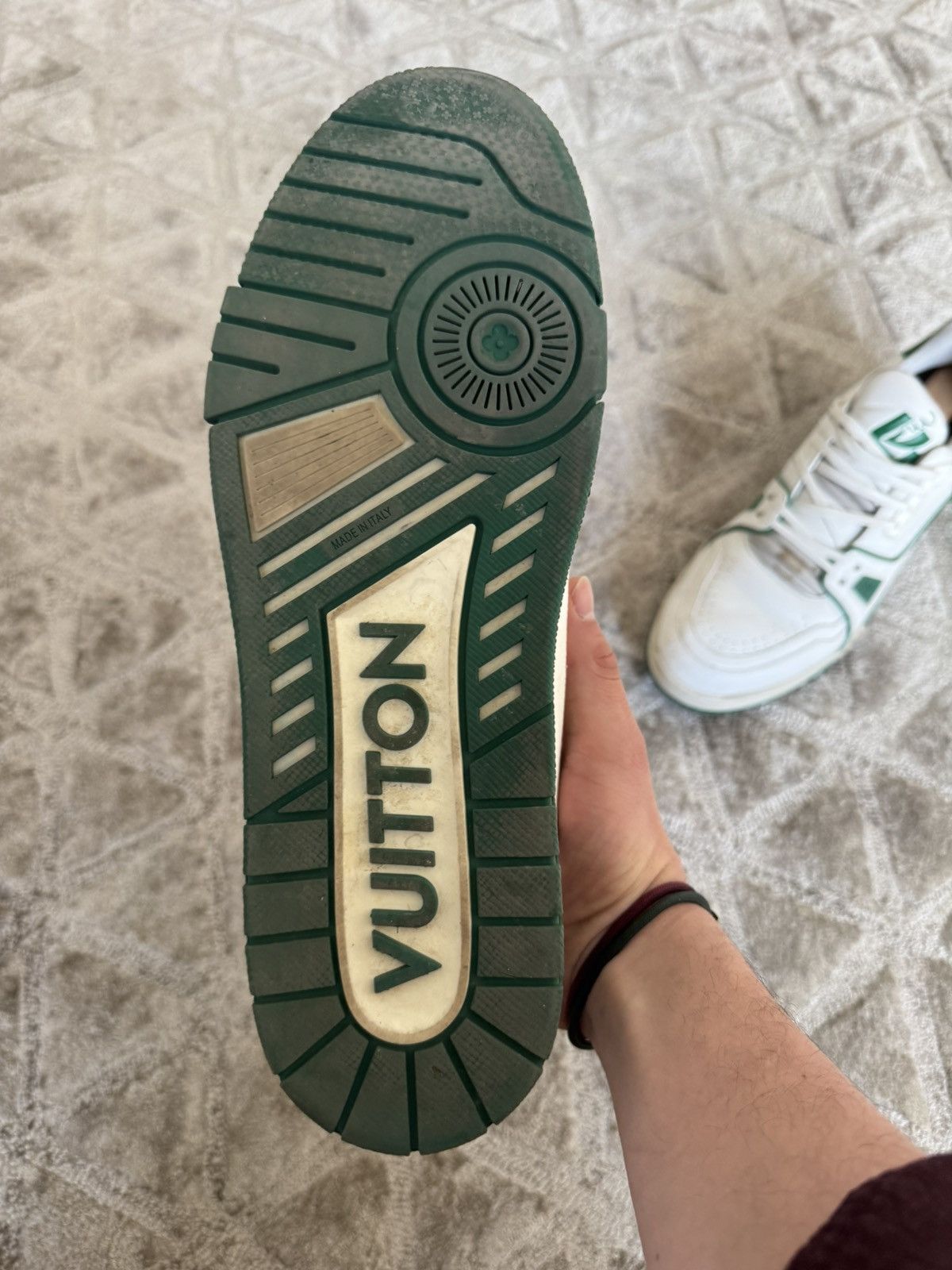 Louis Vuitton Louis Vuitton LV Trainer Green/White Size US 10.5 / EU 43-44 - 2 Thumbnail