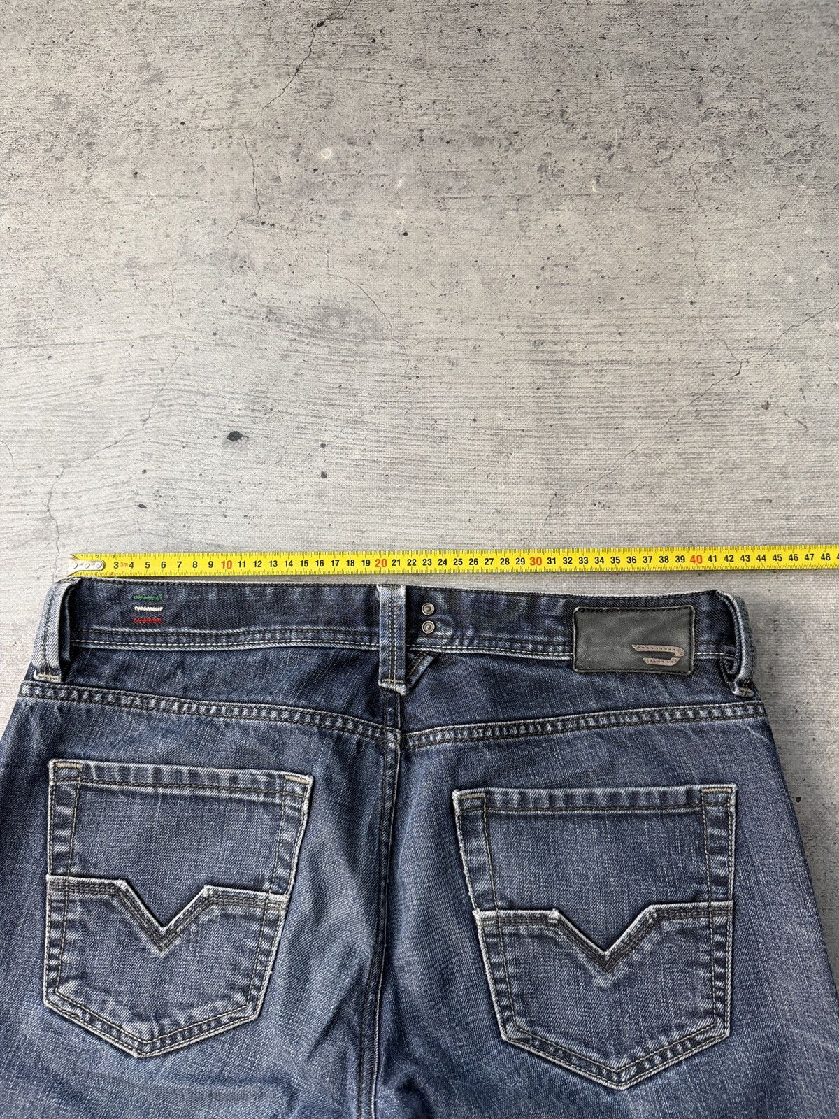 Diesel Vintage Diesel Jeans Distressed Faded Baggy Y2K Size US 32 / EU 48 - 11 Thumbnail