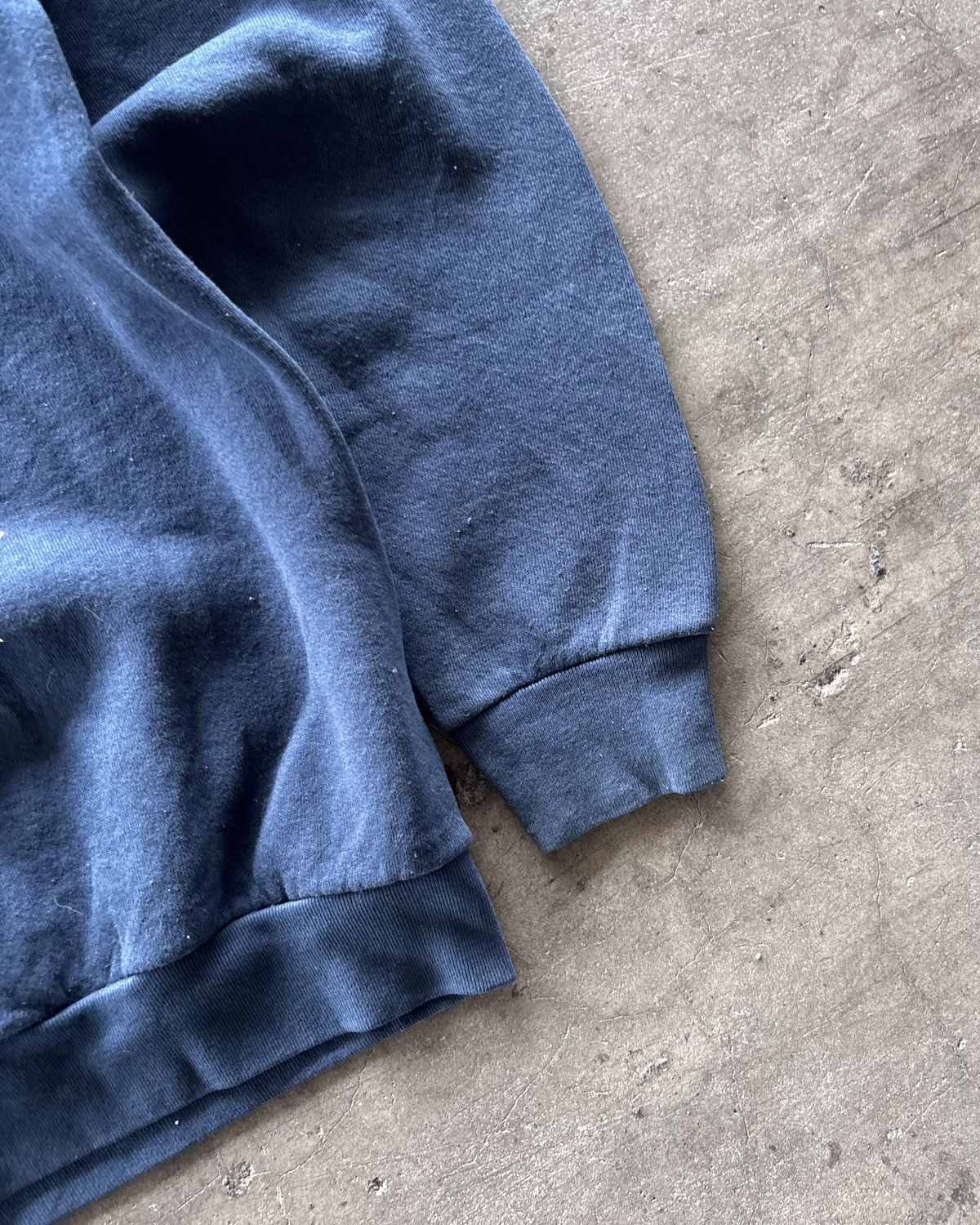 Fruit Of The Loom 90s USA Fruit Of The Loom Navy Crewneck Size US M / EU 48-50 / 2 - 3 Thumbnail