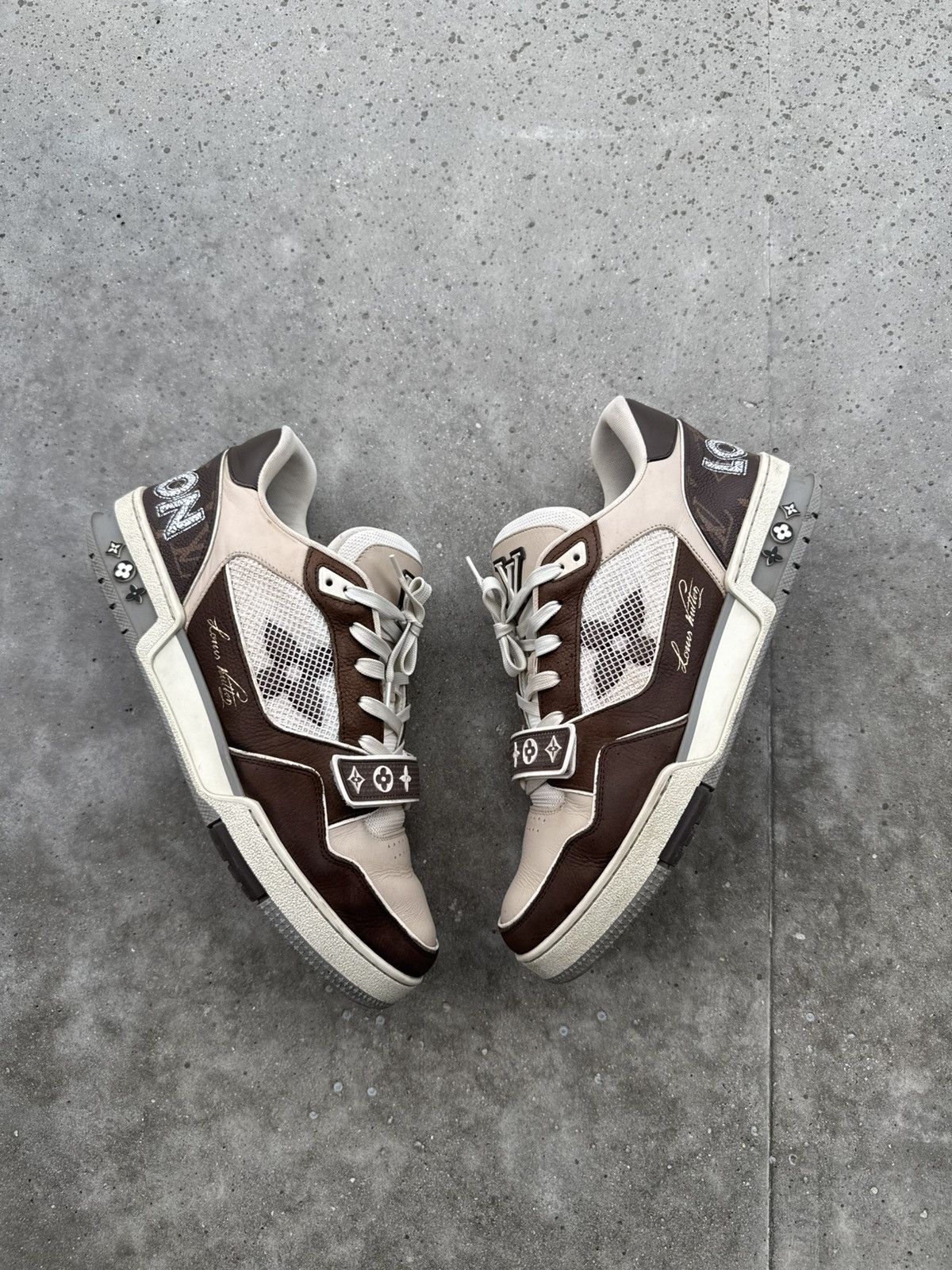 Louis Vuitton LV Louis Vuitton Designer Luxury rare Trainers SNEAKERS Size US 10 / EU 43 - 2 Thumbnail