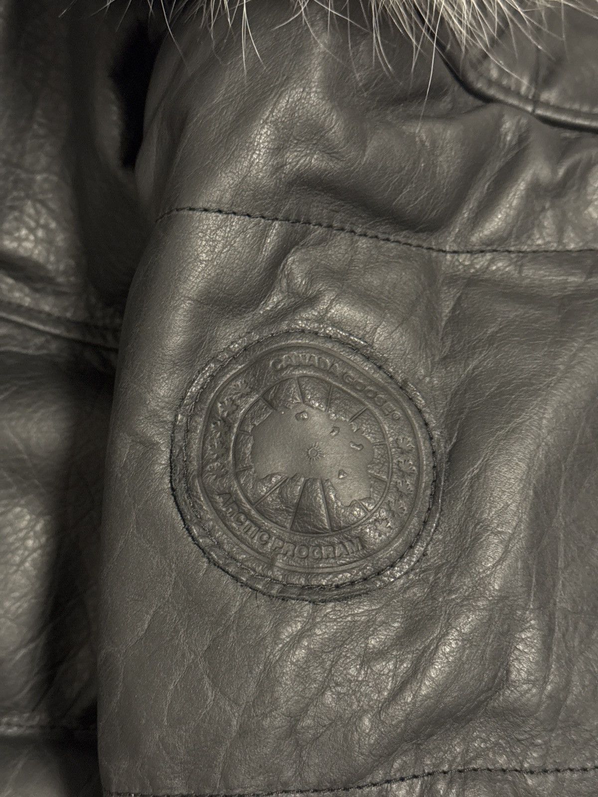 Canada Goose × October's Very Own 💎F&F💎 24k Gold OVO Buffalo Leather Chilliwack Size US XXL / EU 58 / 5 - 19 Thumbnail