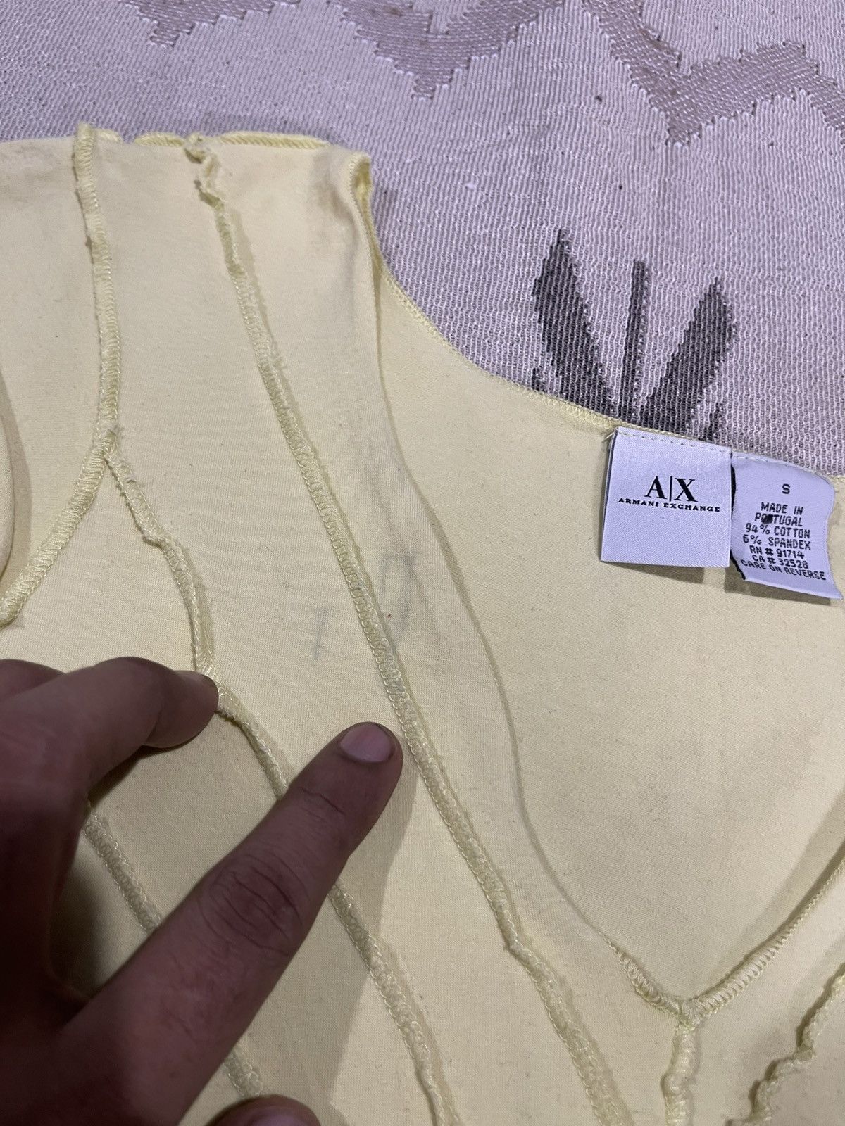 Armani Exchange 2000s ARMANI EXCHANGE SPANDEX-COTTON V-NECK SHIRT Size S / US 4 / IT 40 - 7 Thumbnail