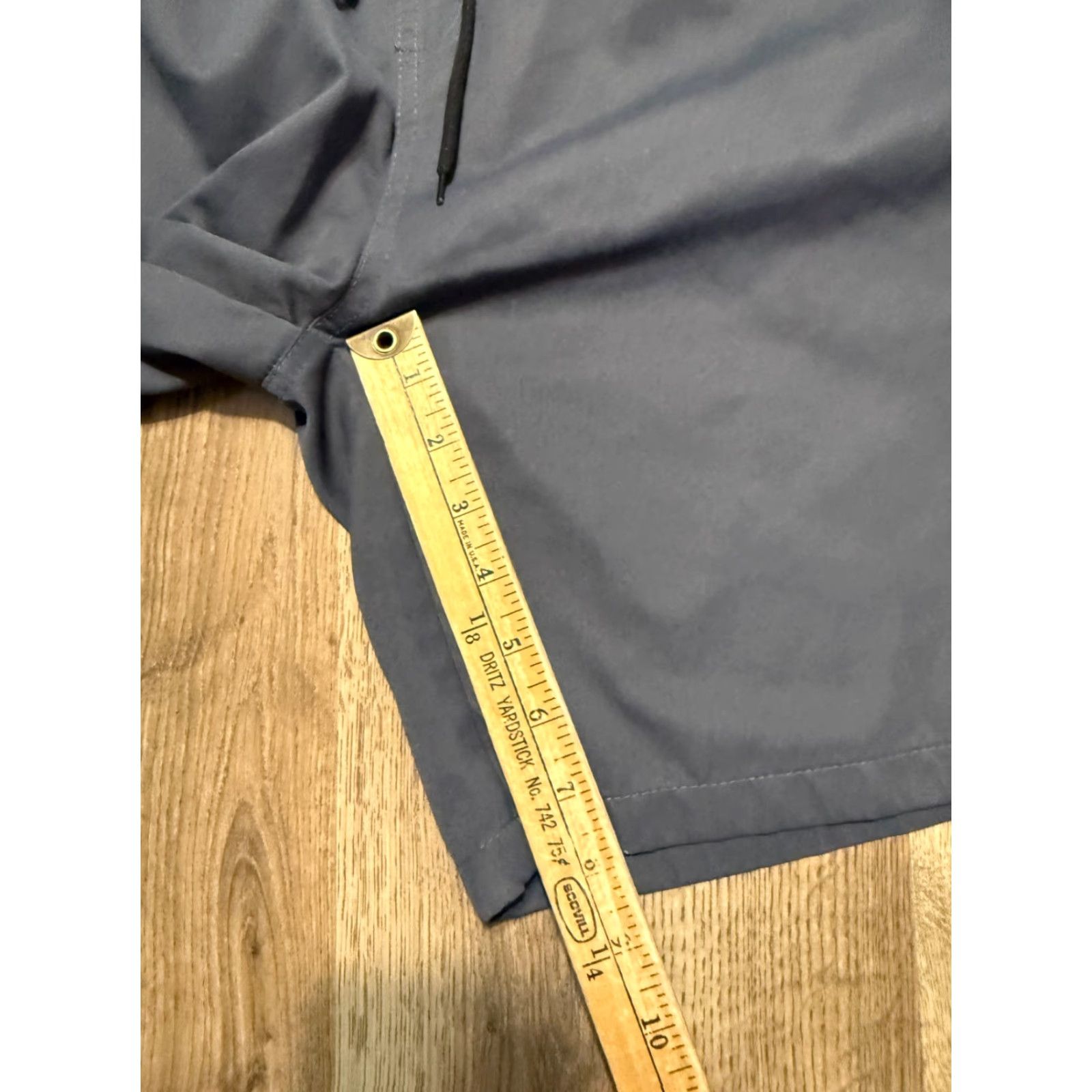 Vintage HKS Cargo Shorts Men Size Large Gray Tie Waist Side Pockets Pull On Size US 33 - 7 Thumbnail
