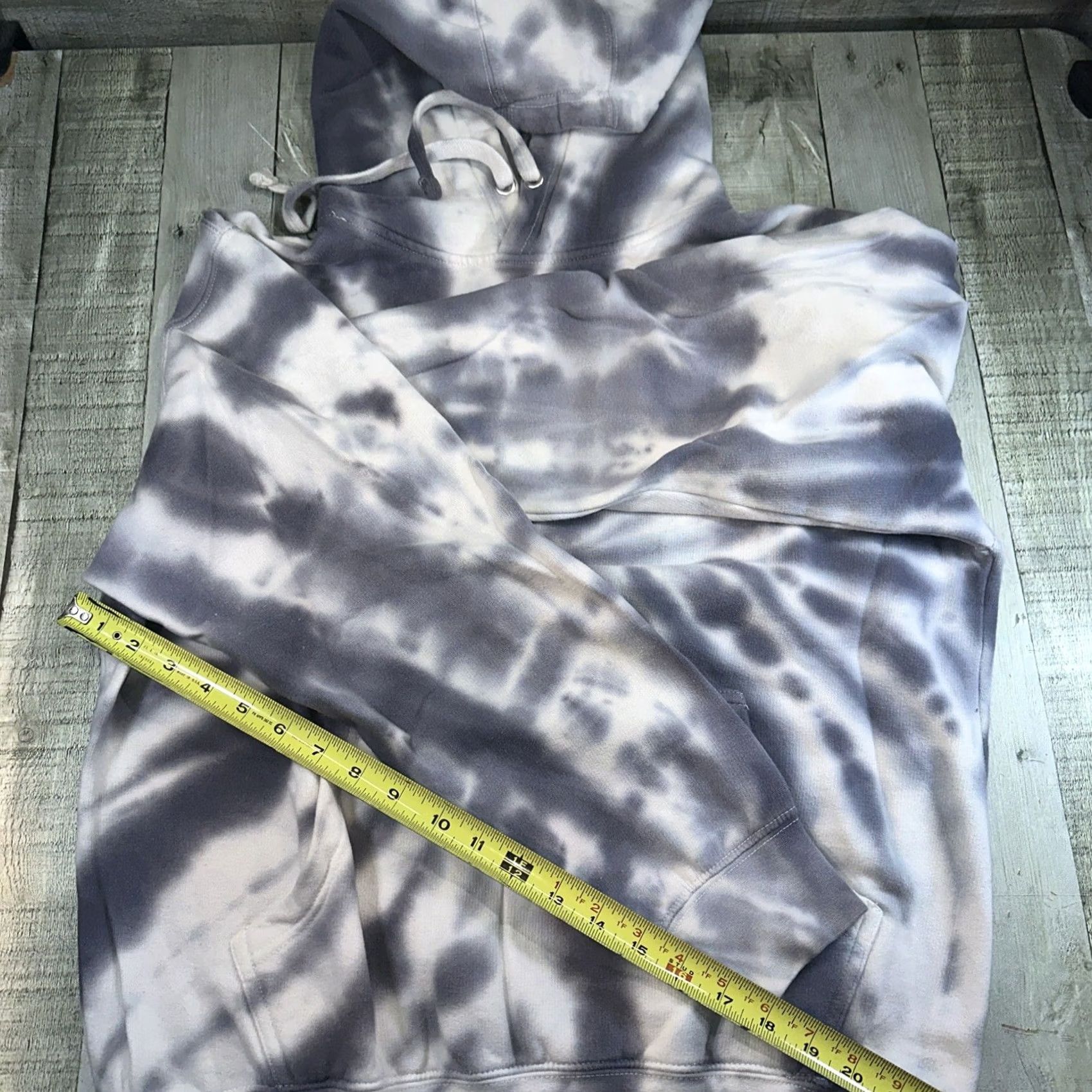 Gildan Gildan Hoodie Tie Dye Pullover Long Sleeve Hooded Embroidered Logo Unisex Adults M Colorful Casual Sweatshirt Size US M / EU 48-50 / 2 - 4 Thumbnail