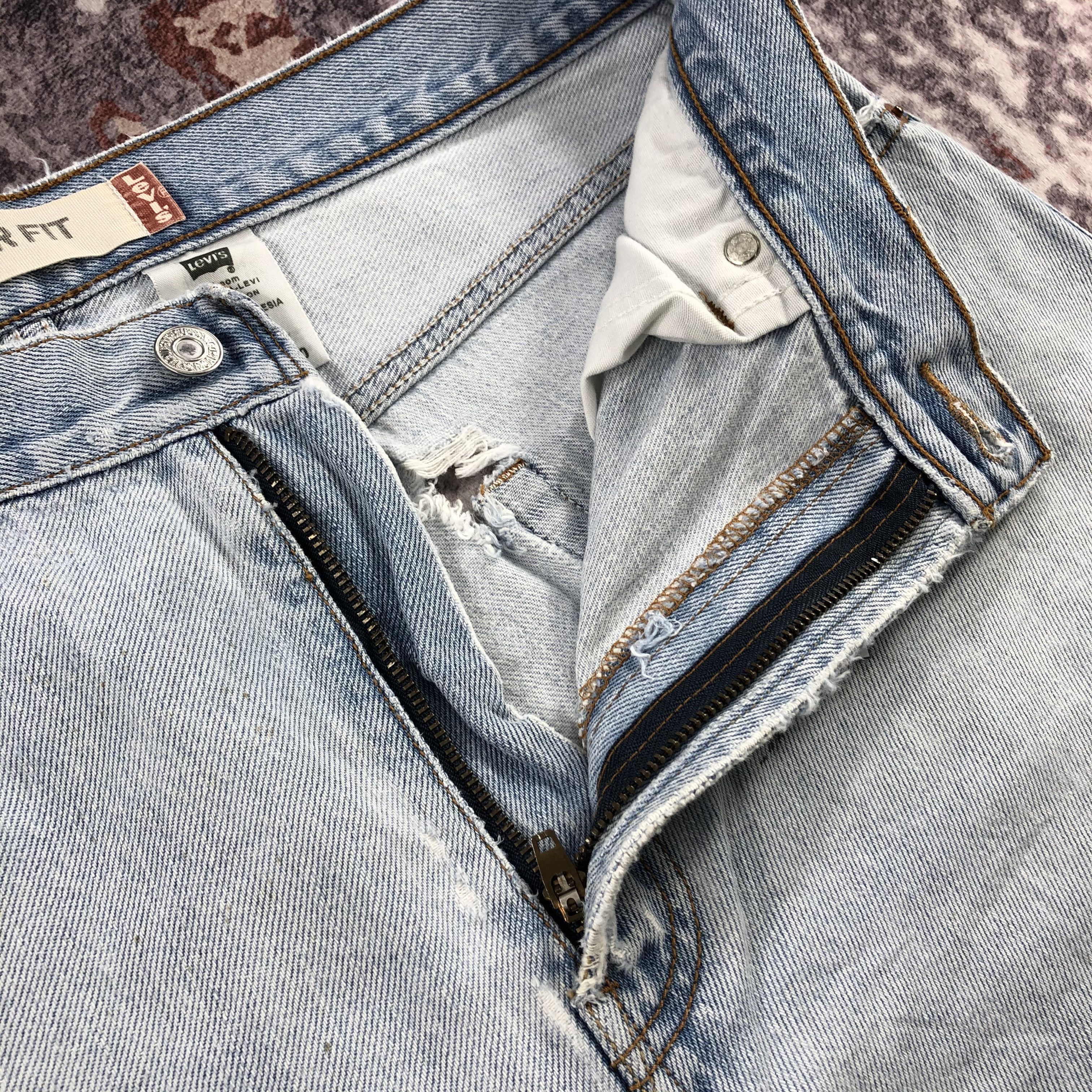 Levi's × Vintage Vintage Light Wash Levis 505 Jeans-JM2693 Size US 35 - 15 Thumbnail