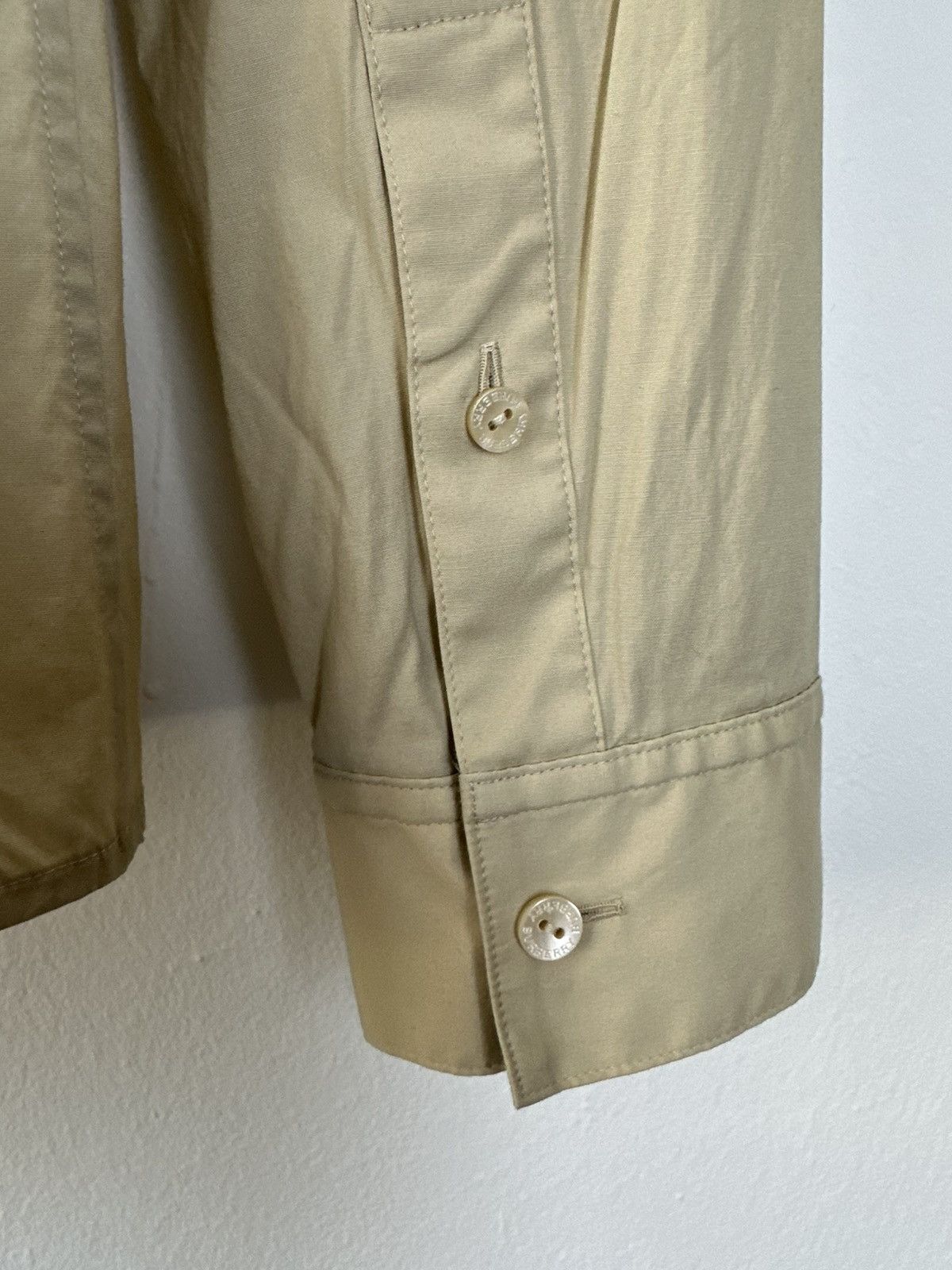 Burberry Burberry Pleated Button Up Shirt Size M / US 6-8 / IT 42-44 - 8 Thumbnail