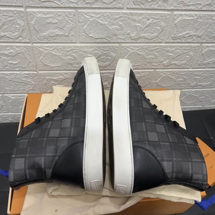 Louis Vuitton Louis Vuitton High-Top Fashion Sneakers for Men -2508 Size US 8 / EU 41 - 7 Thumbnail