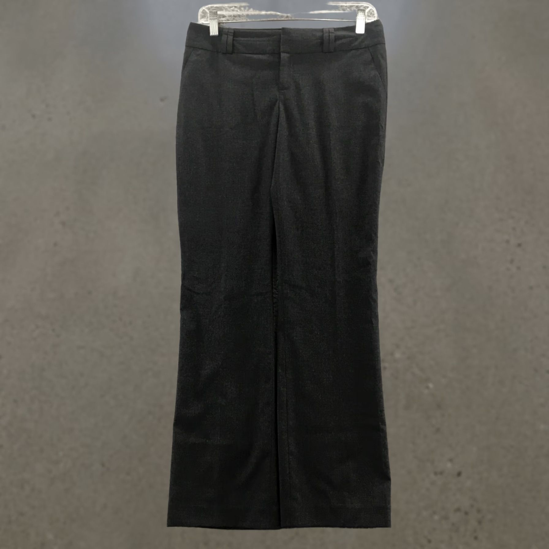 Banana Republic Banana Republic Dress Pants Women's Petite 4 Black Zip Flat Front 31x30.5 Tailored Workwear, Tapered Leg, 30.5 Inseam, 31 Waist, 4P Size 27" / US 4 / IT 40 - 1 Thumbnail