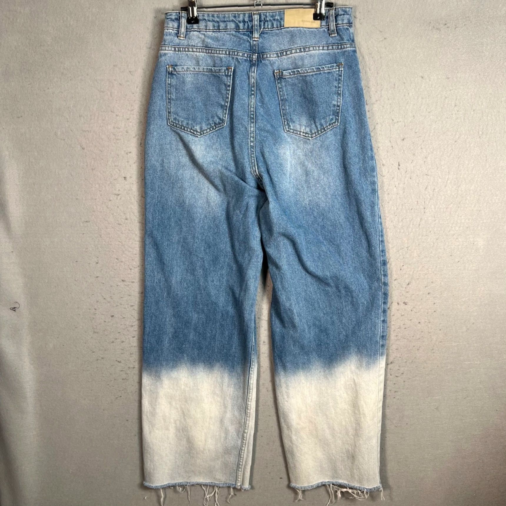 Nasty Gal Nasty Gal Ombre Dip Dye Denim Jeans Straight Leg High Waist Womens Size 6 Blue 100% Cotton 5-Pocket Inseam 28 in Rise High Vintage No Mens Womens Size 28" / US 6 / IT 42 - 2 Thumbnail