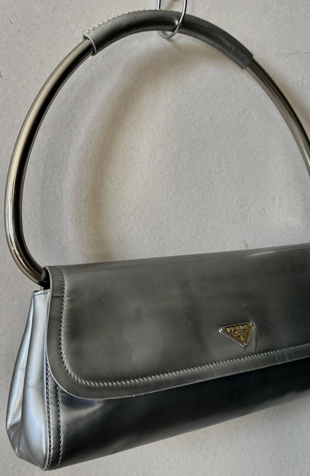 Prada Archive Prada - Miuccia - SS2003 - Silver Metal Swing Bag Size ONE SIZE - 4 Thumbnail
