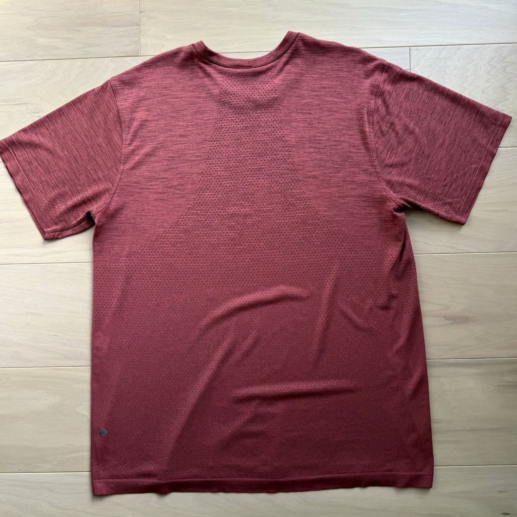 Lululemon Lululemon Vent Shirt 2XL Red T-Shirt Men Sportswear Athleisure Size US XXL / EU 58 / 5 - 7 Thumbnail