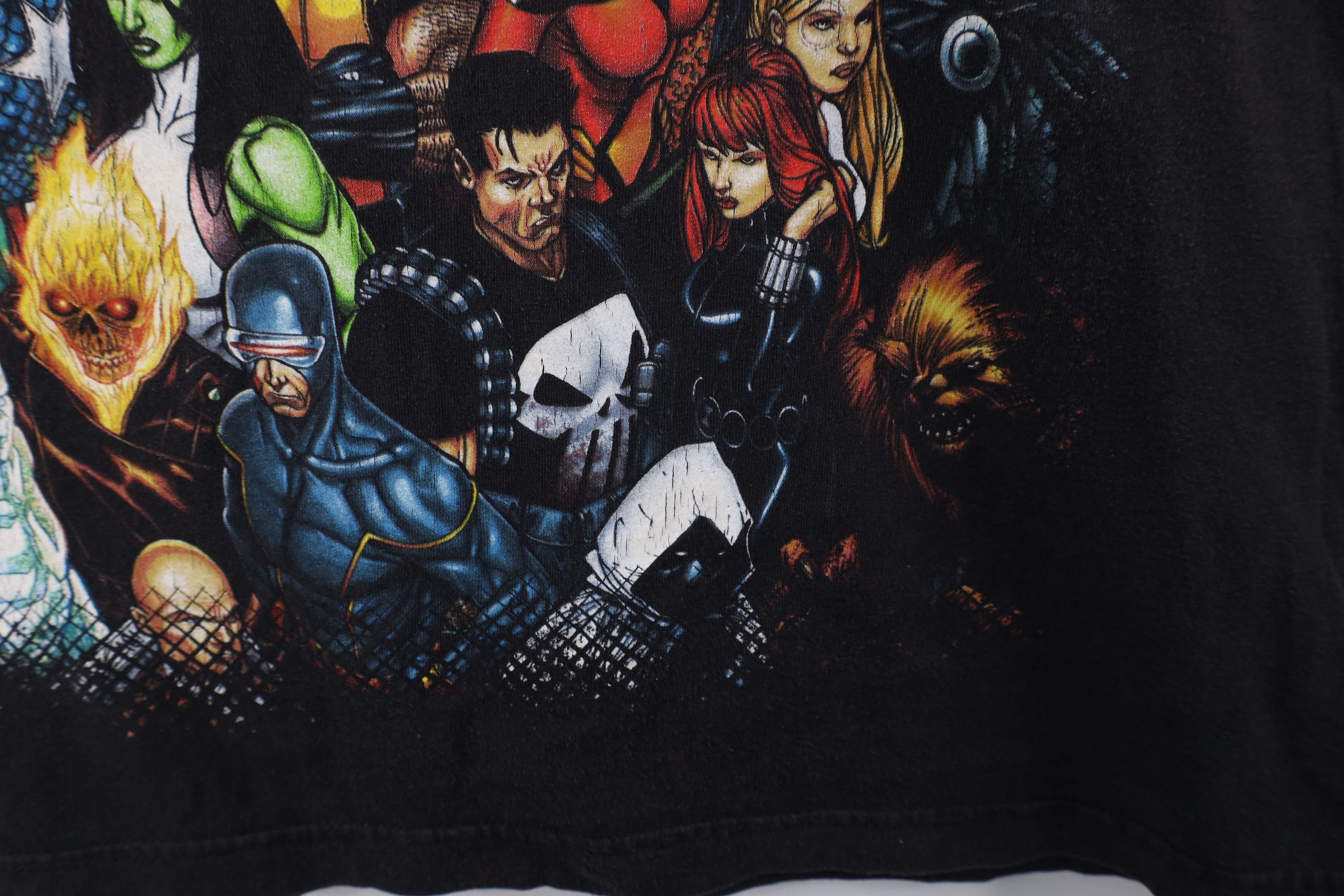 Vintage Vintage Marvel Comics Civil War Spell Out Super Hero T-Shirt Size US XXL / EU 58 / 5 - 9 Thumbnail