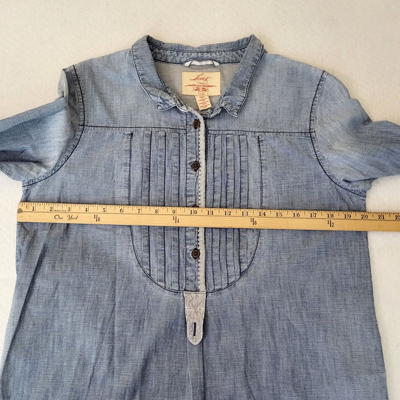 Levi's Levi's Button-Up Chambray Shirt 3/4 Sleeve Women M Blue Regular Size Levi's Shirt Women M Blue Chambray Button-Up 3/4 Sleeve Casual Everyday Size M / US 6-8 / IT 42-44 - 6 Thumbnail