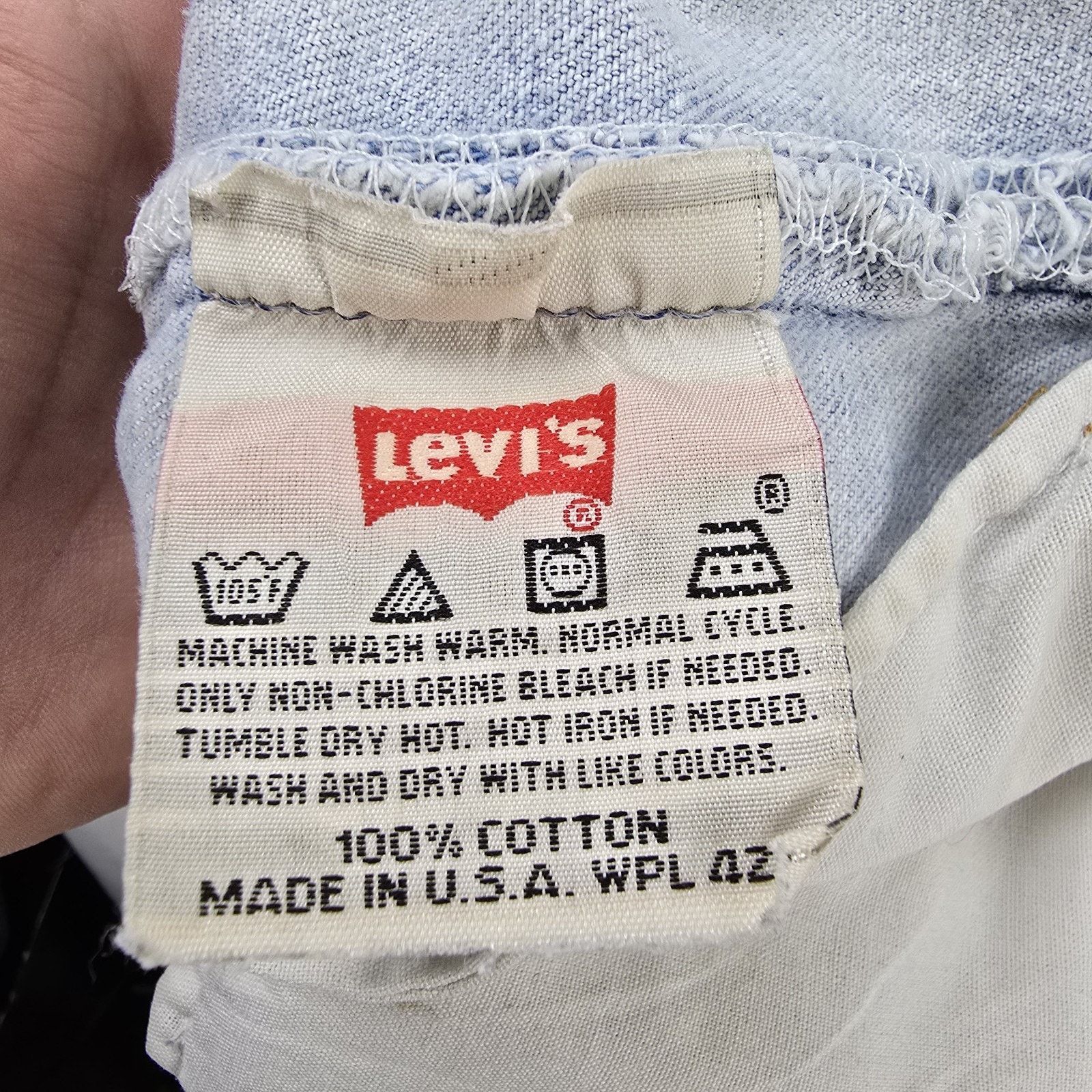 Levi's Vintage Levis 501 Jeans 32x30 (Fits 30x28) USA 90s *FLAWS* Size US 30 / EU 46 - 5 Thumbnail