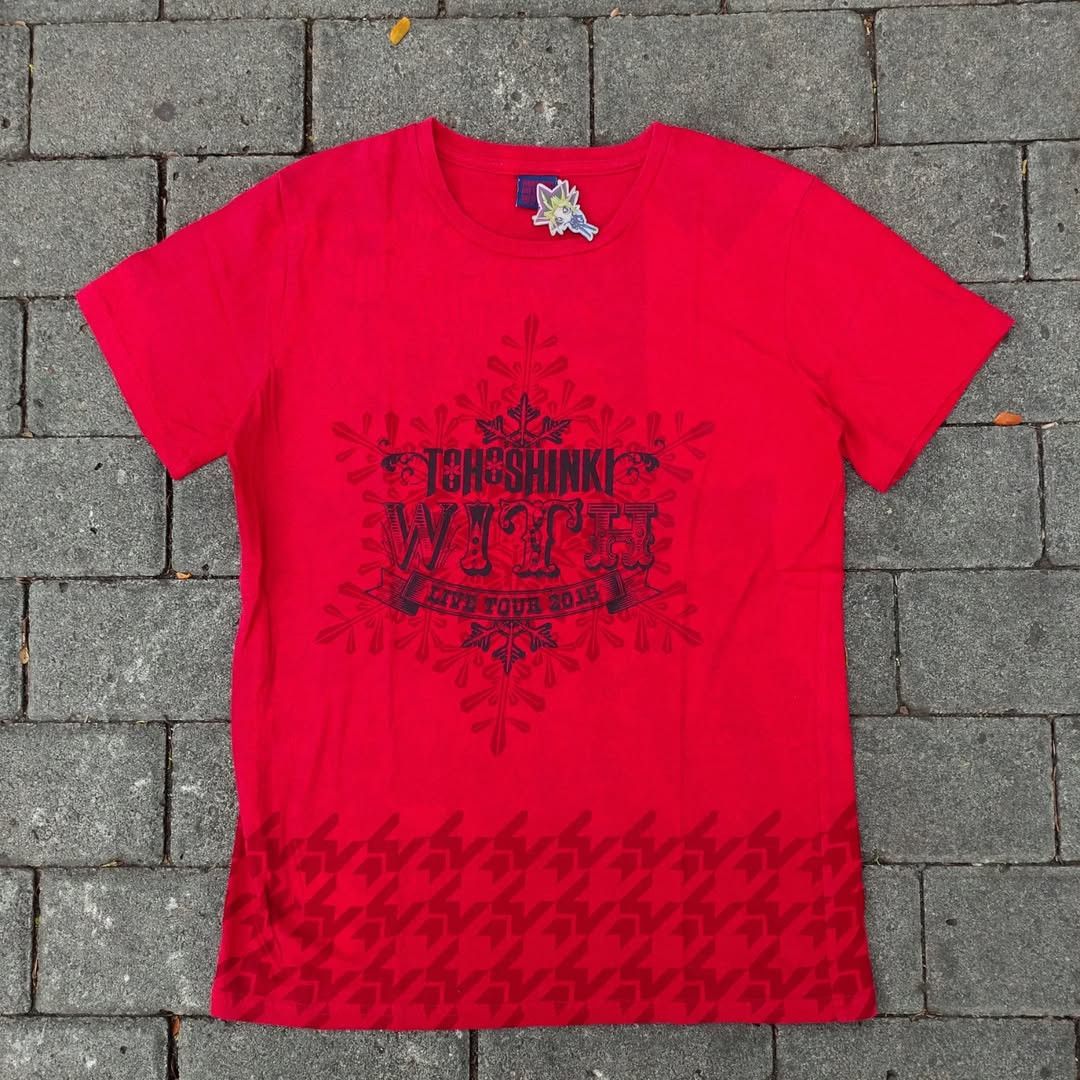 Band Tees TVXQ! Tohoshinki Japan Tour 2015 Tee Size US M / EU 48-50 / 2 - 1 Thumbnail