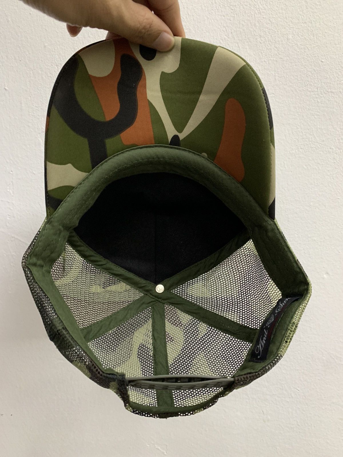 ANDSUNS RARE AndSuns Embroidery Gold Stitch Camo Trucker Size ONE SIZE - 6 Thumbnail