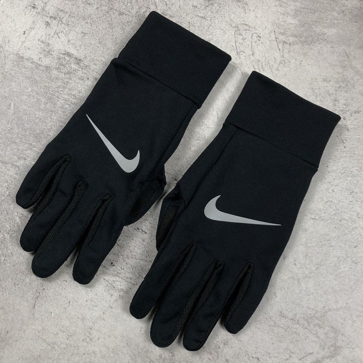 Nike Y2K Nike Tech Drill Reflective Swoosh Lightweight Glovers Size ONE SIZE - 3 Thumbnail
