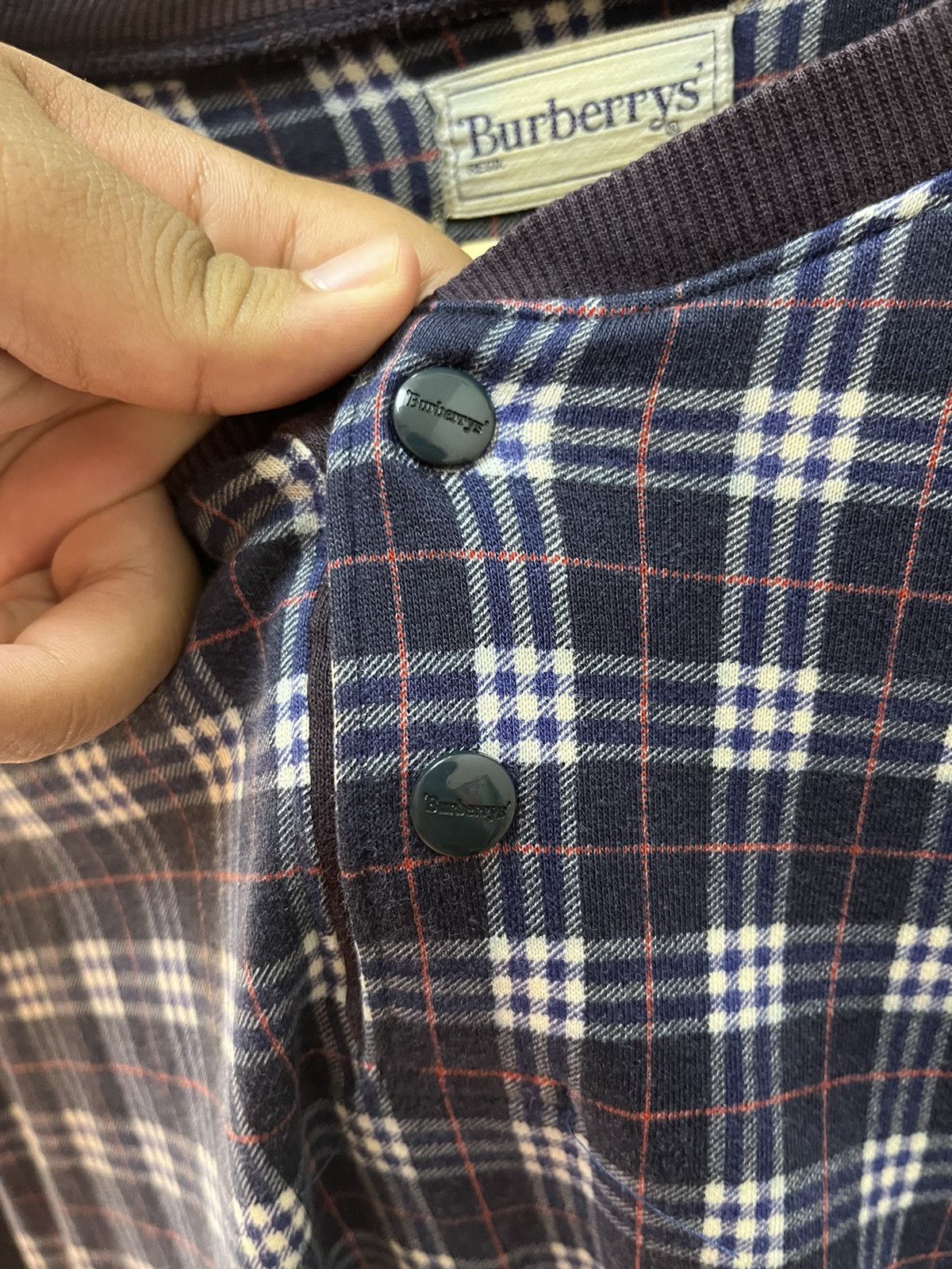 Burberry Vintage Burberry two button sweatshirt Size US L / EU 52-54 / 3 - 4 Thumbnail