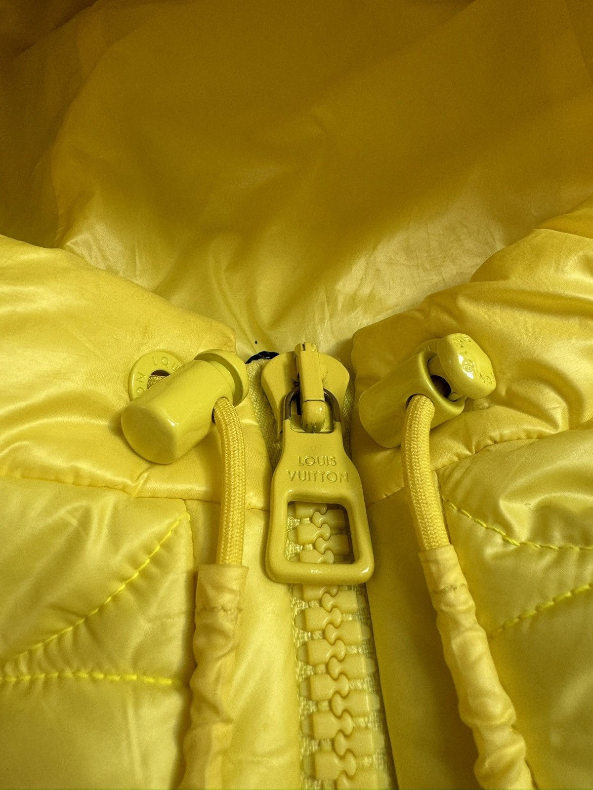 Louis Vuitton Louis Vuitton Yellow Flower Monogram Puffer Jacket Size US M / EU 48-50 / 2 - 4 Thumbnail