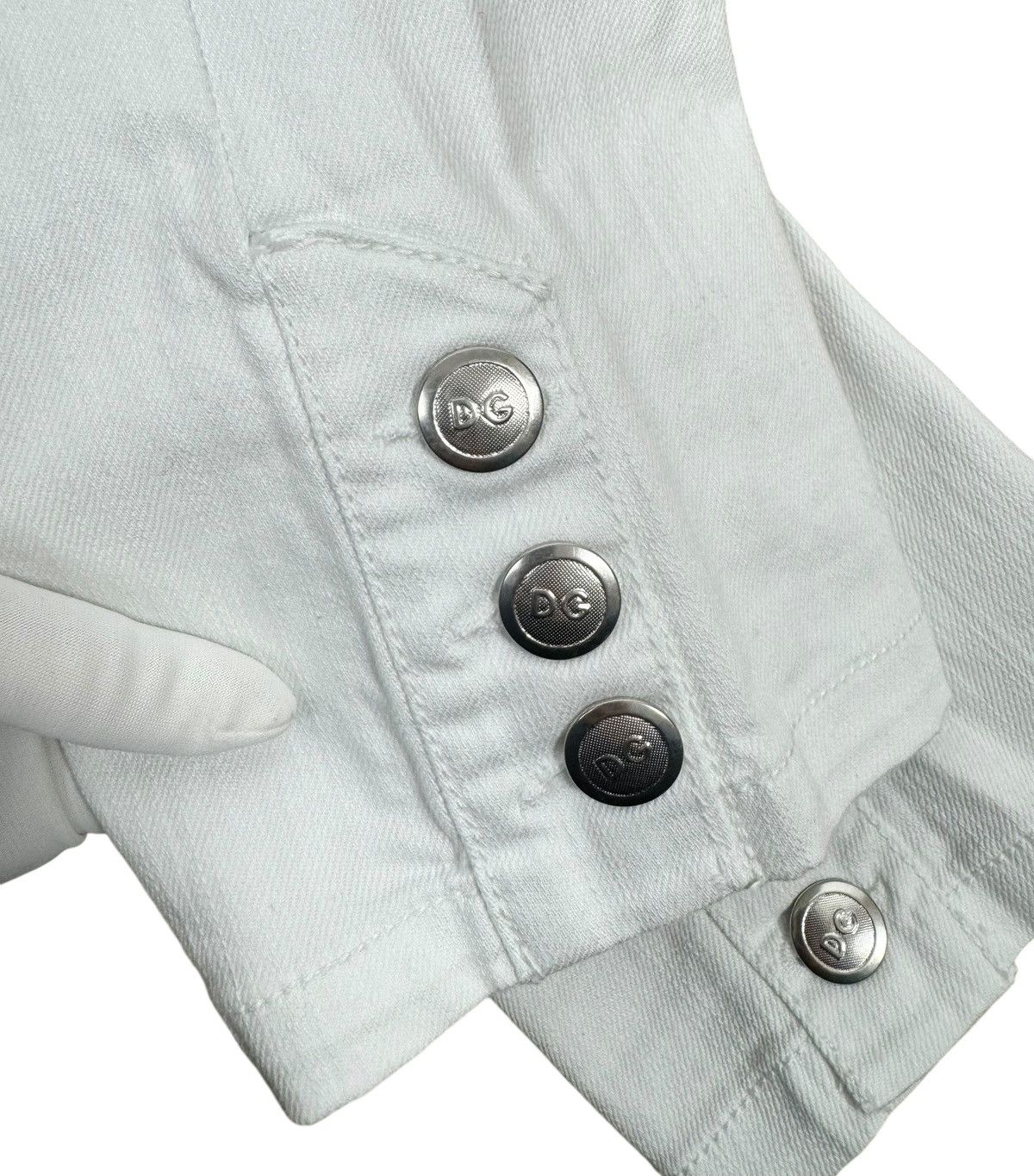 Dolce & Gabbana Dolce & Gabbana Jeans Crop Metal Logo Button Accent size 40 Size 27" / US 4 / IT 40 - 22 Thumbnail
