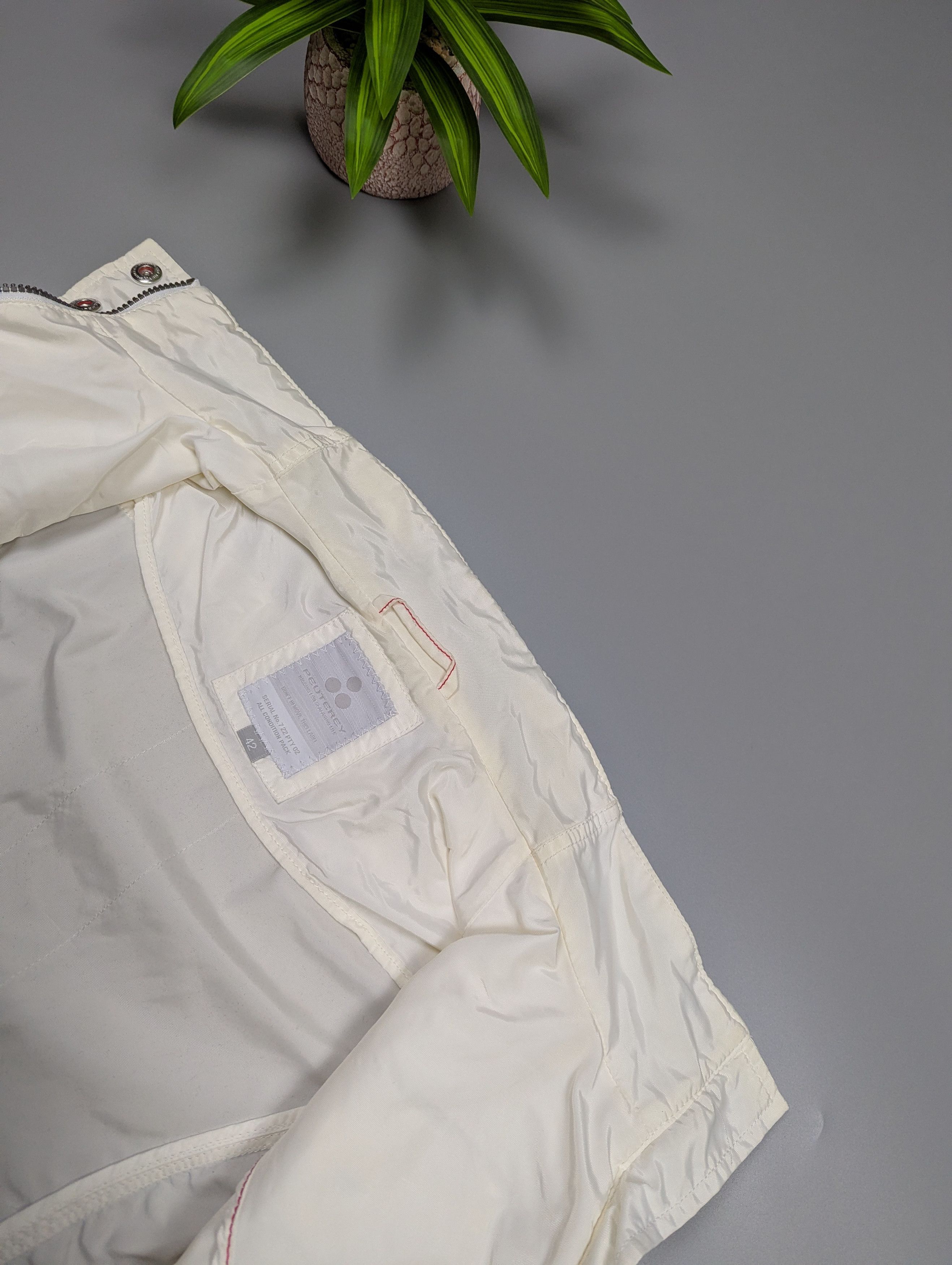 Peuterey Peuterey Hill Rose Vintage Shiny White Jacket Biker Size S / US 4 / IT 40 - 13 Thumbnail