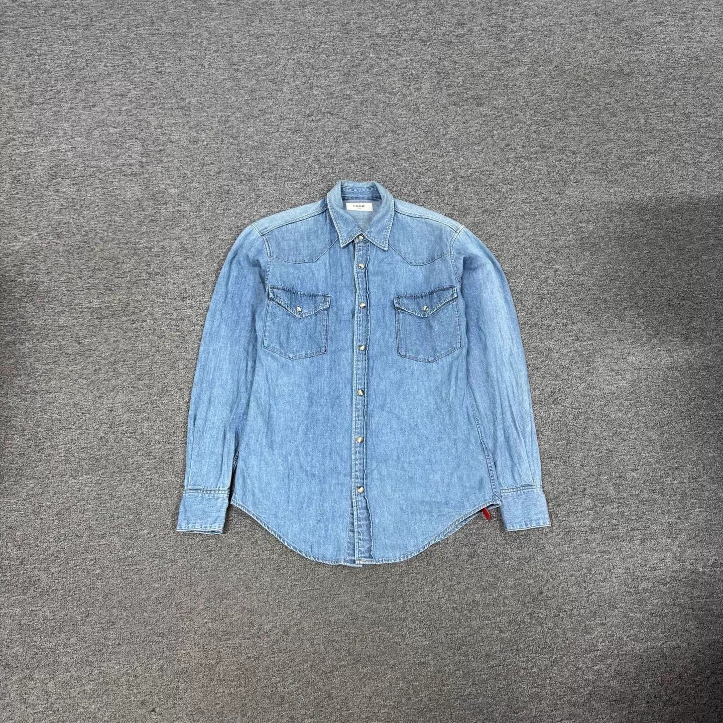 Celine Celine button-down collar light blue washed denim shirt XS Size US XS / EU 42 / 0 - 1 Thumbnail